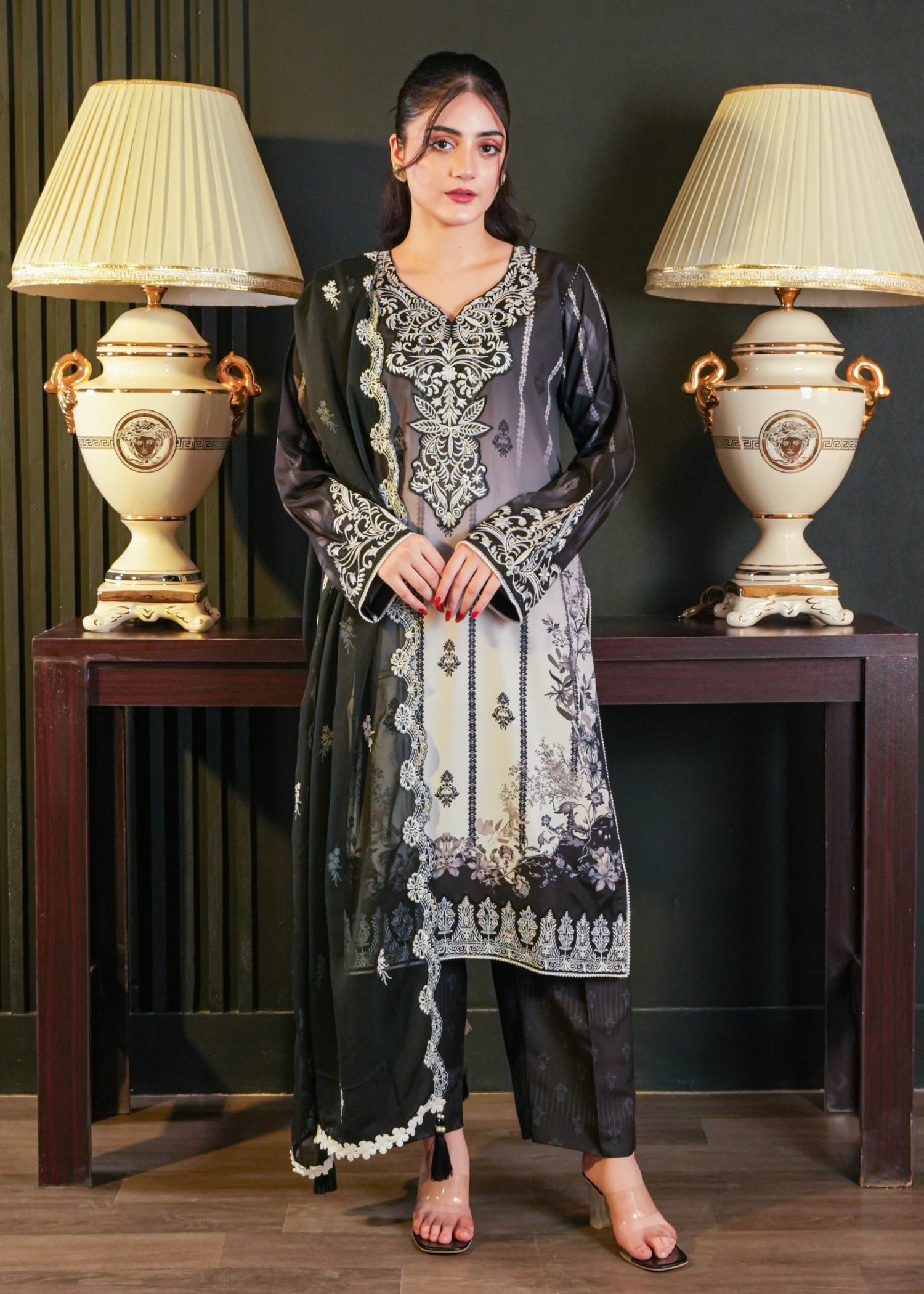 slub cambric Kurta Set in Jet black