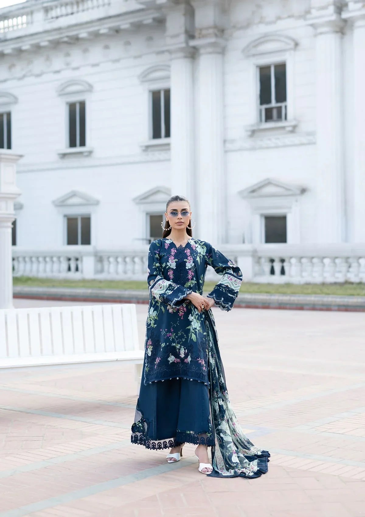 Signature Lawn Edit – 3a Mariel