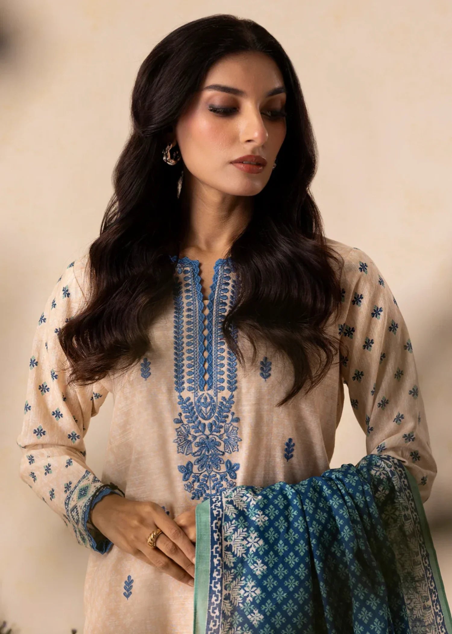khaddar Unstitched in Peach orange