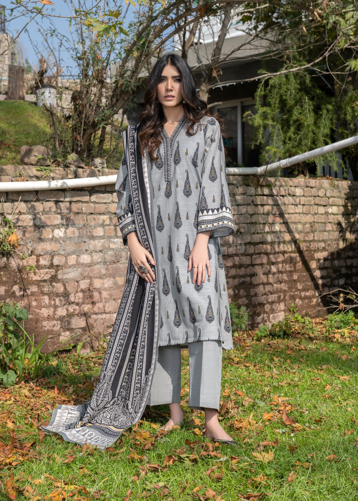 khaddar Unstitched in Grey