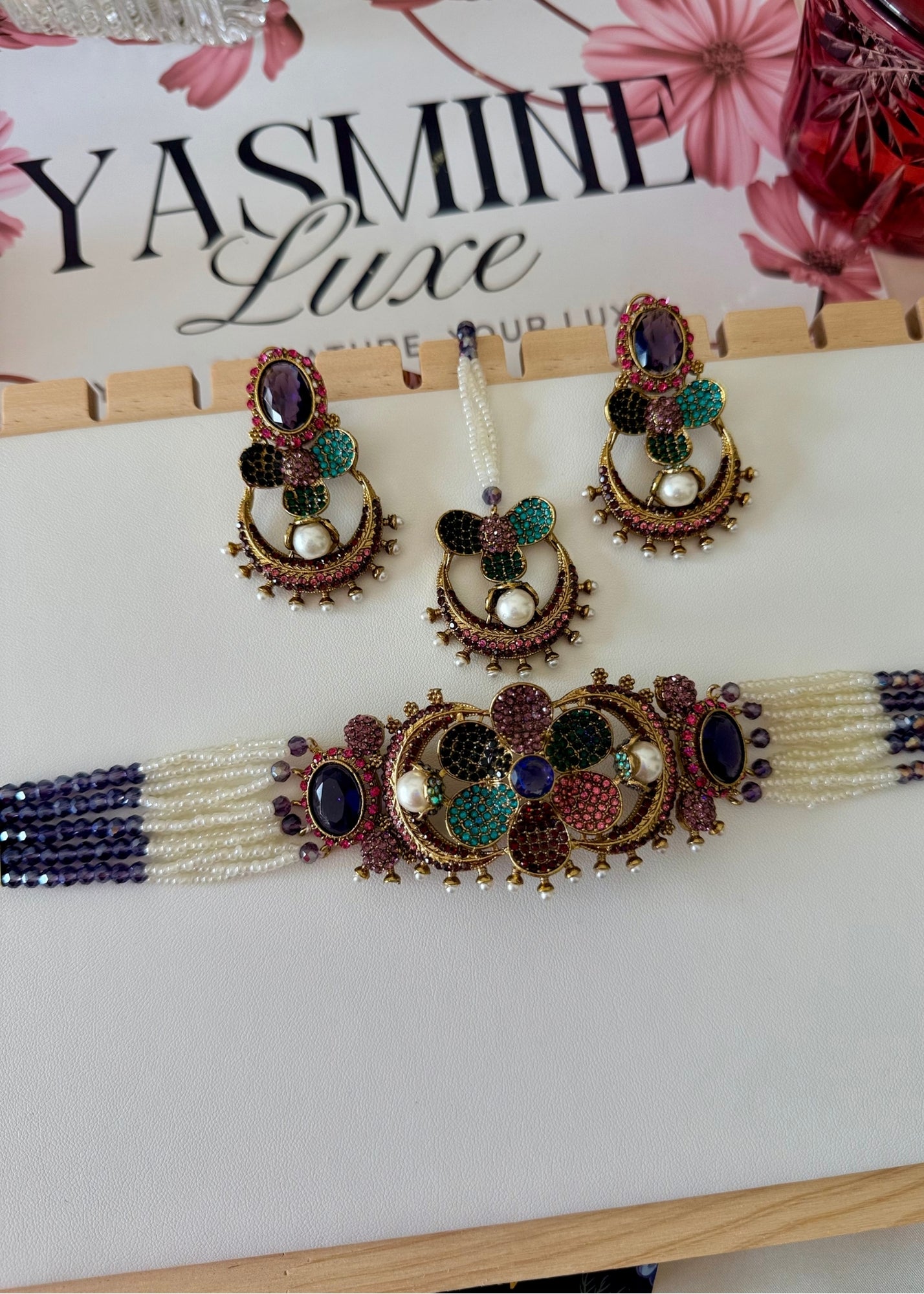 Choker in Multi Color by - Trendy Women Choker IFZ4494
