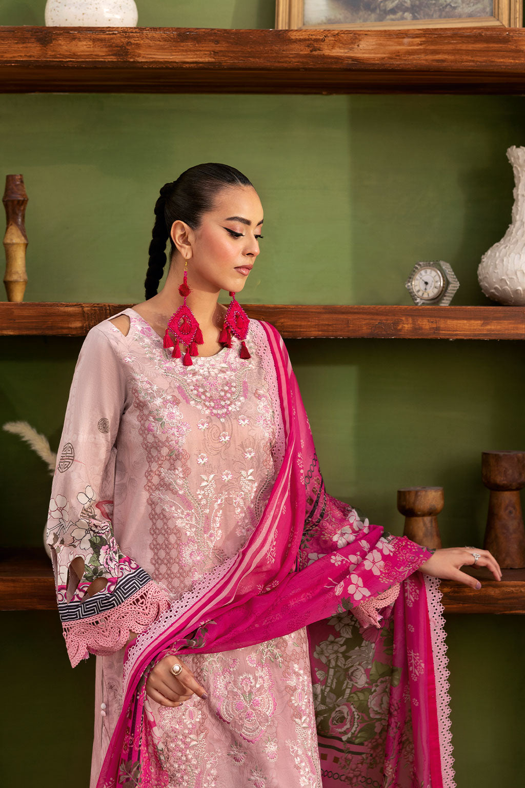 Mashaal Lawn – L-1407