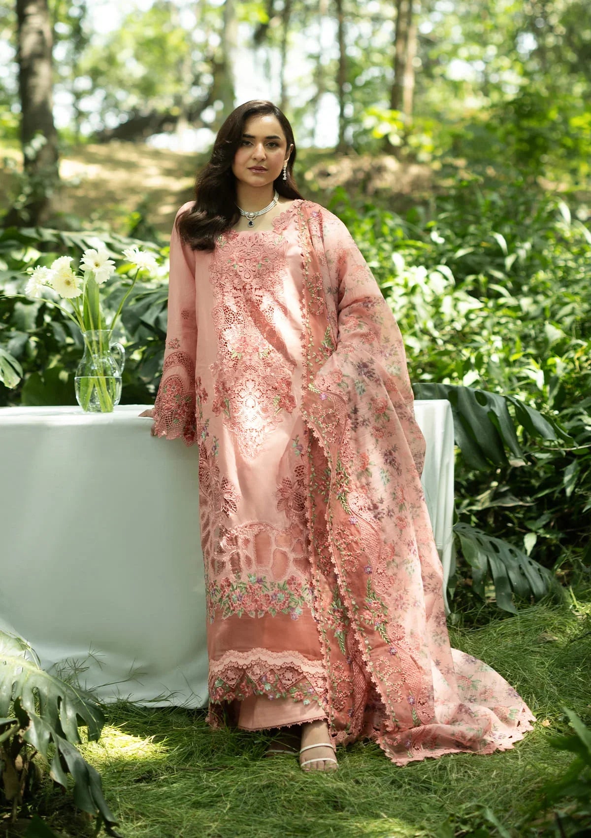 Luxury Lawn – ELQ-5a Endless Love