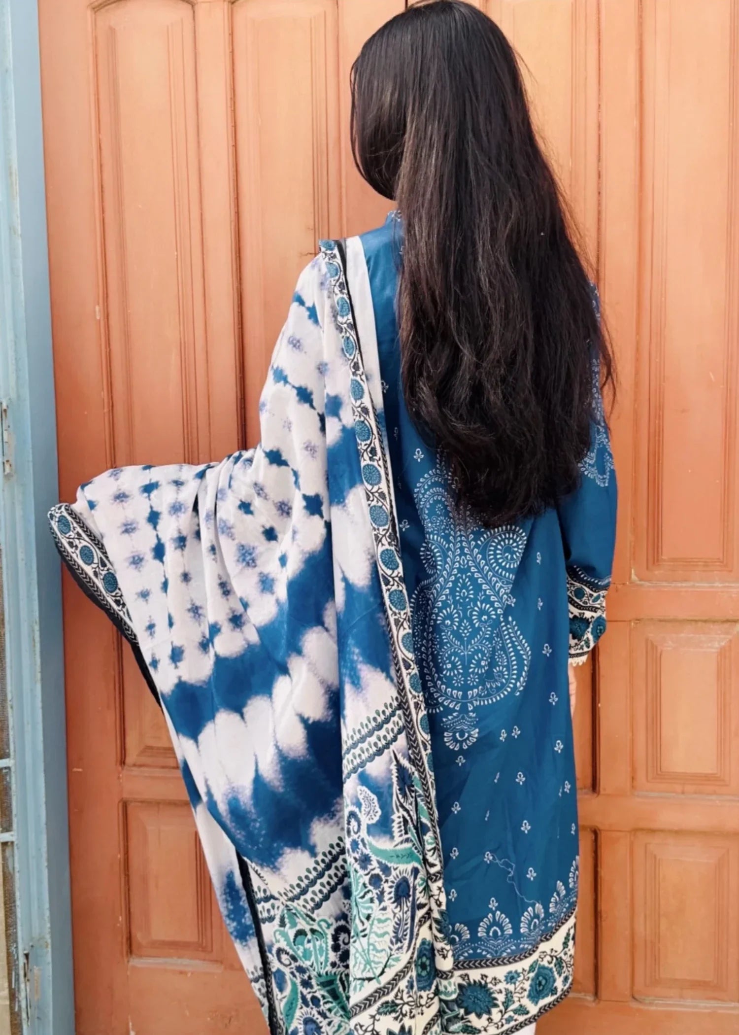 swiss lawn Kurta Set in Royal blue