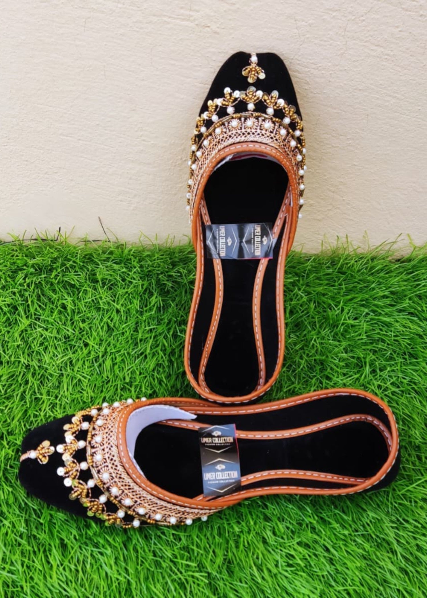 Khussa in Black by - High Quality Women Khussa EUU1494