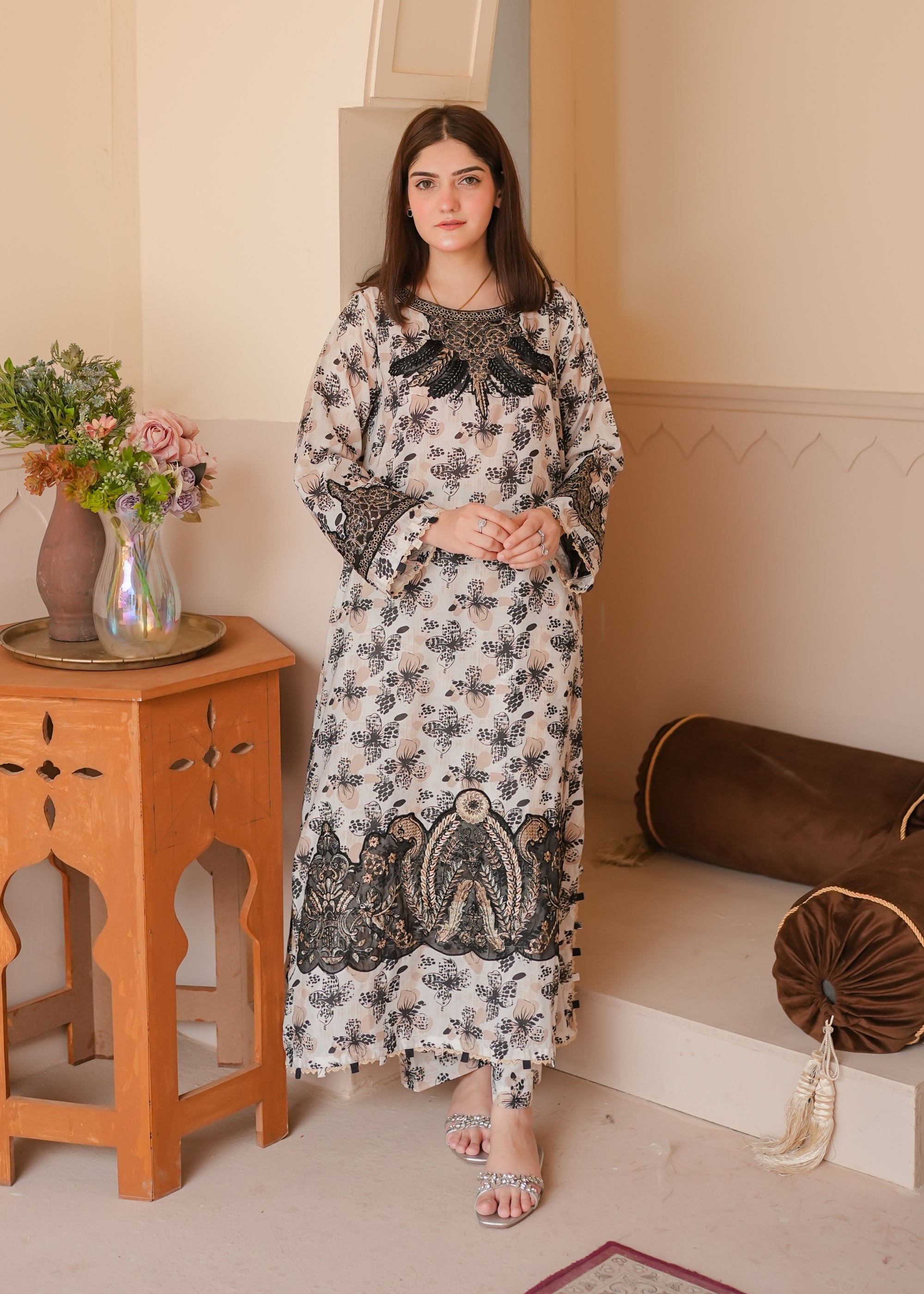poly lawn Kaftan in Champagne