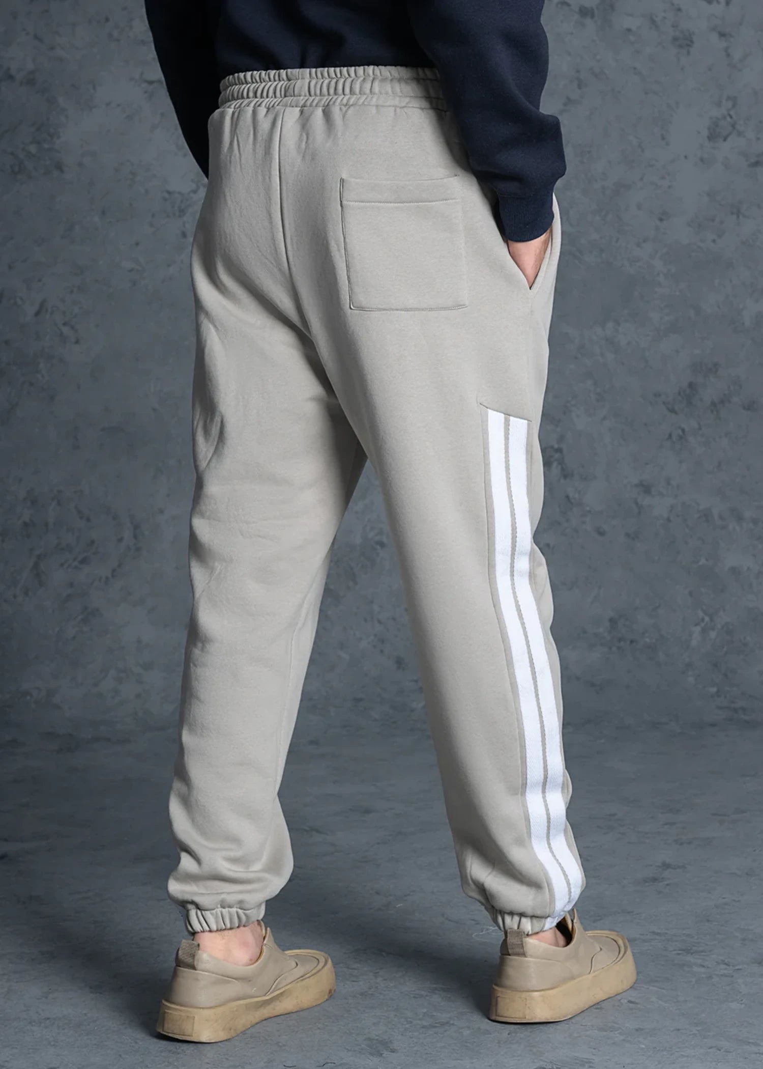 fleece Trousers in Stone grey