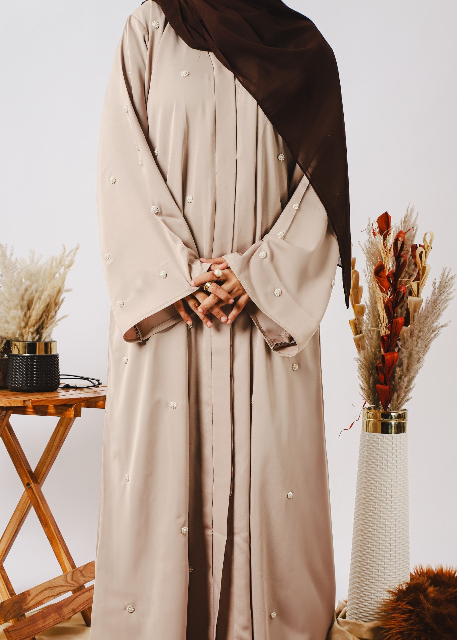nidha Abaya in Camel brown, beige