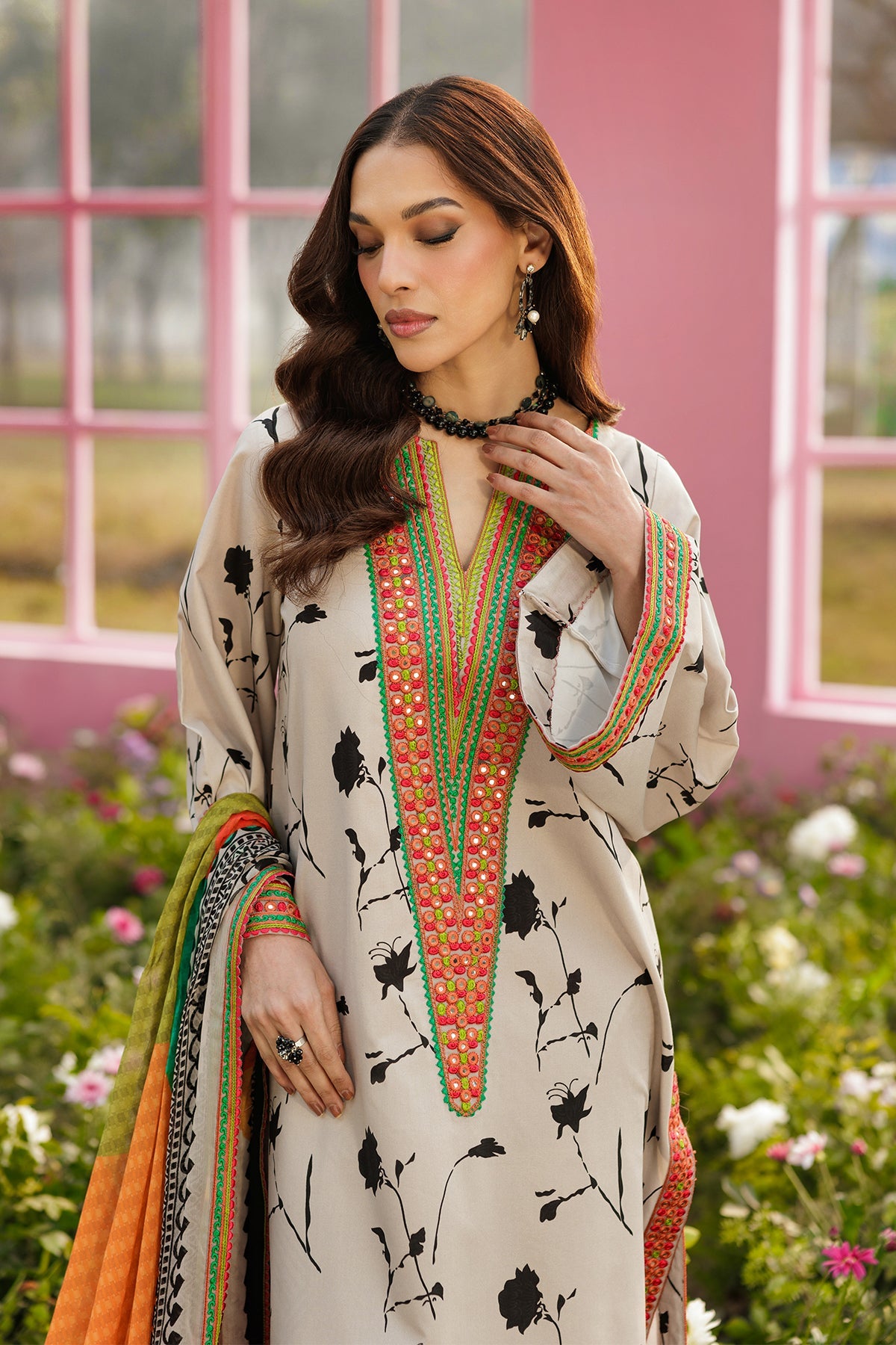 Rang-e-Bahar Lawn – CRB6-02
