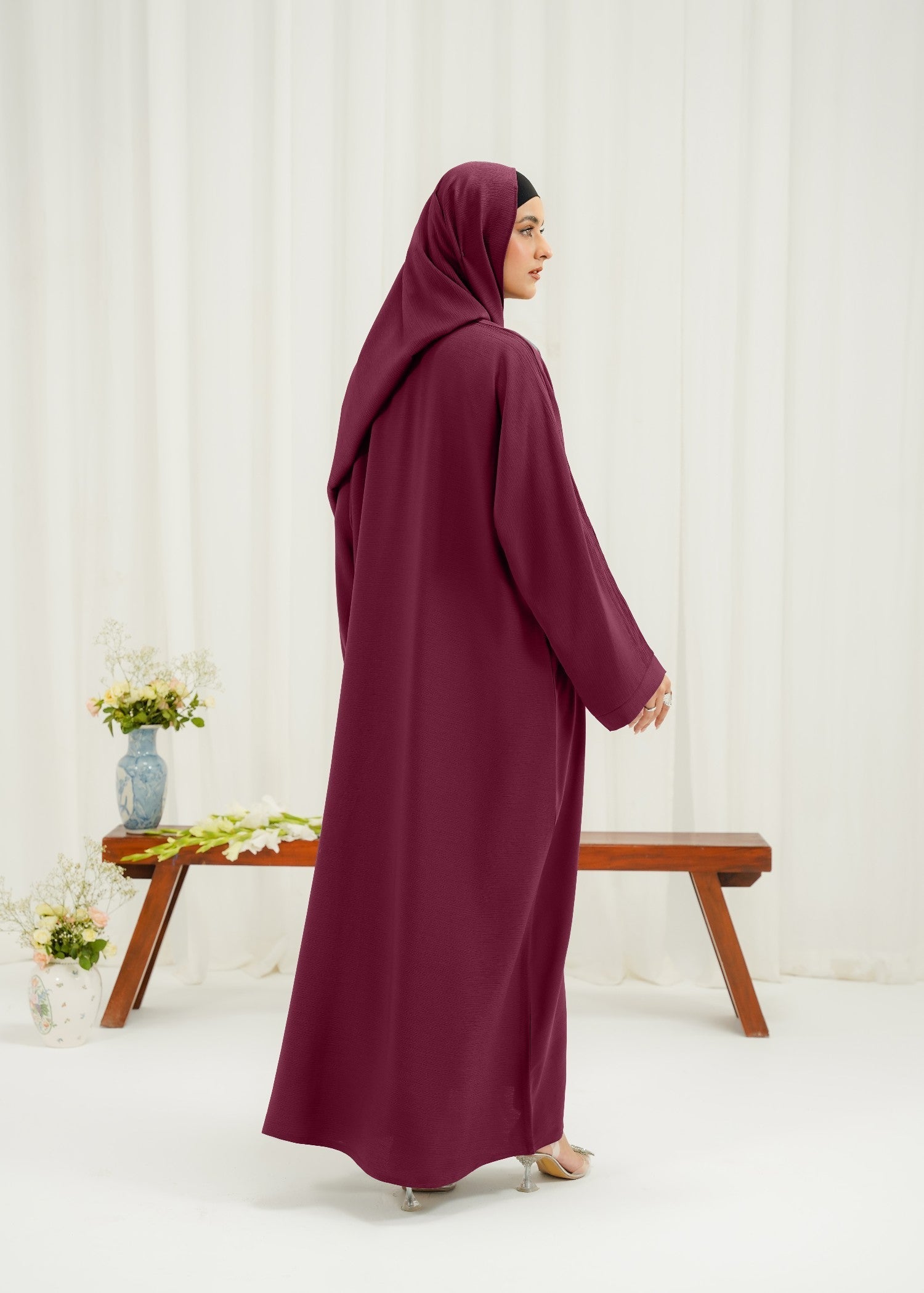 crinkle Abaya in Burgundy