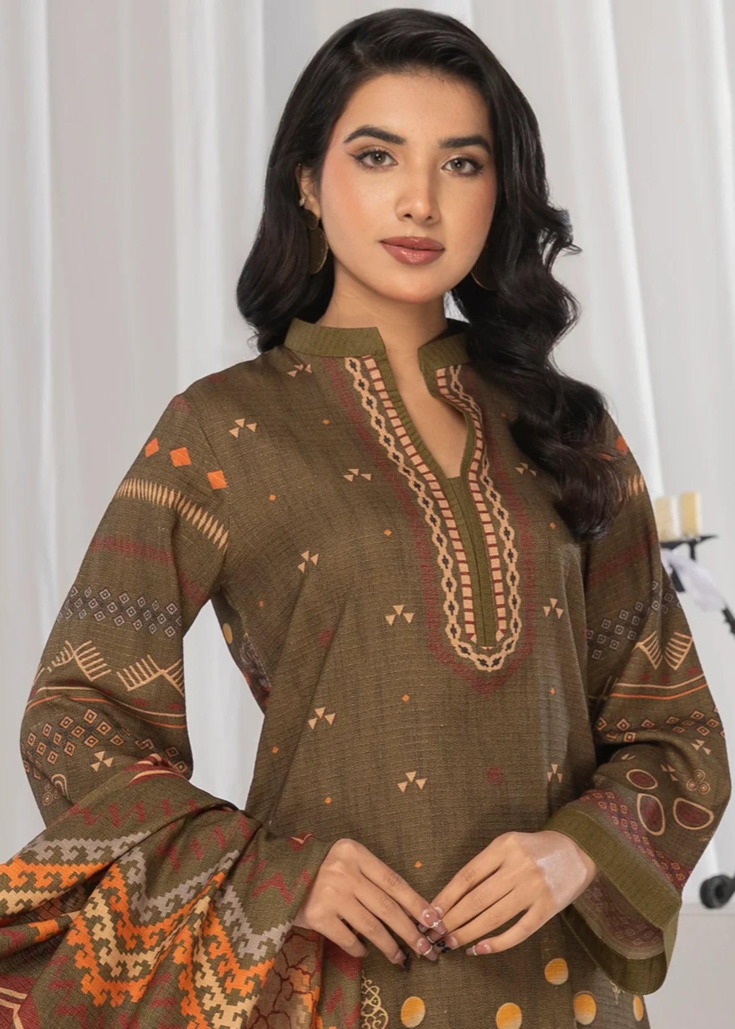 dhanak Unstitched in Walnut brown