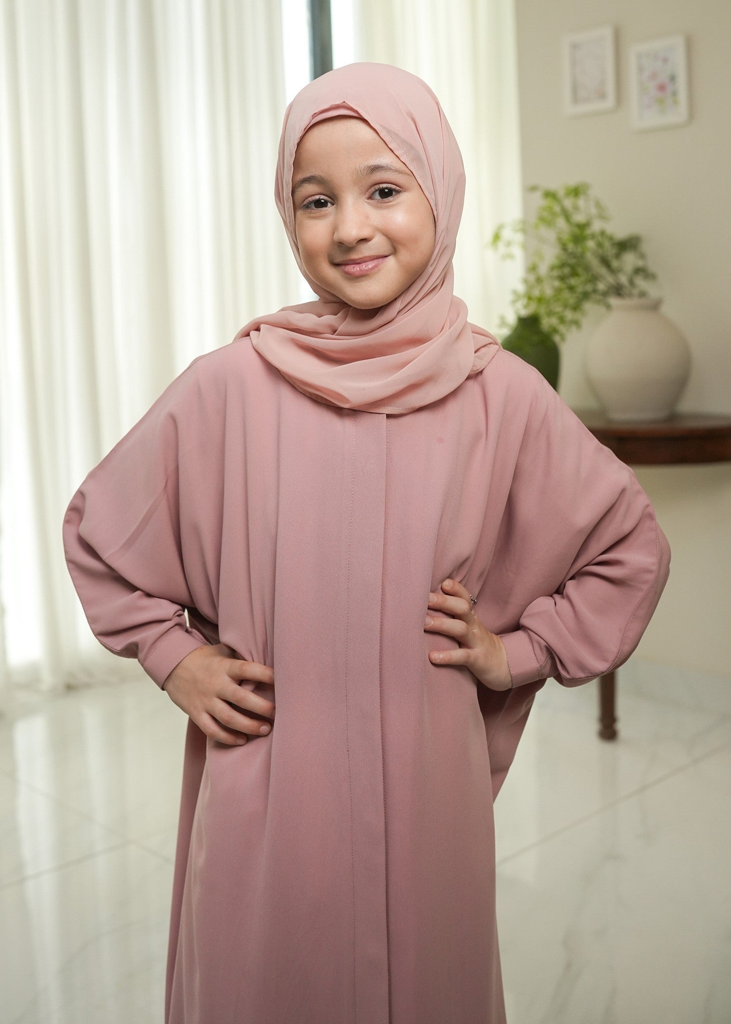 nidha Abaya in Tea rose pink