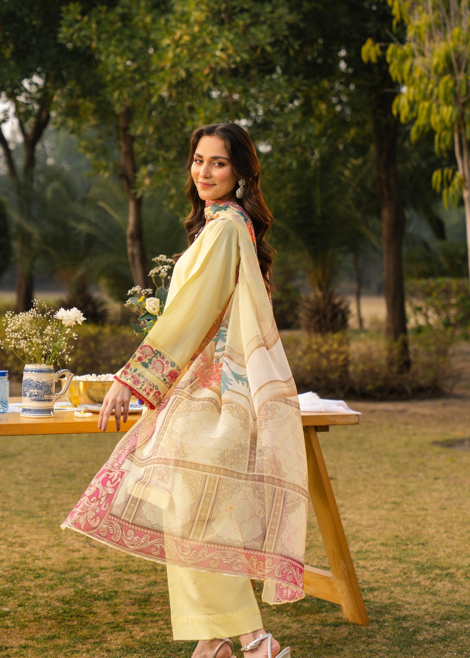 lawn Kurta Set in Pastel pink, light yellow