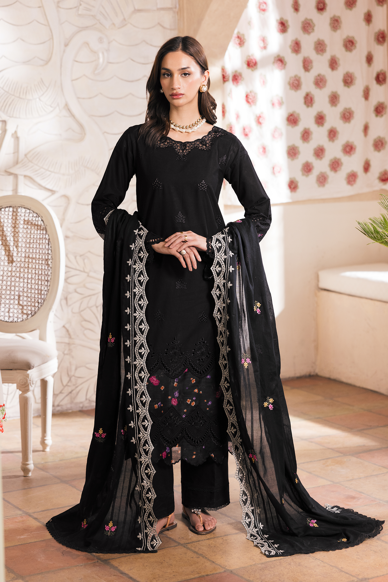 Nissa Chikankari Lawn – N-11