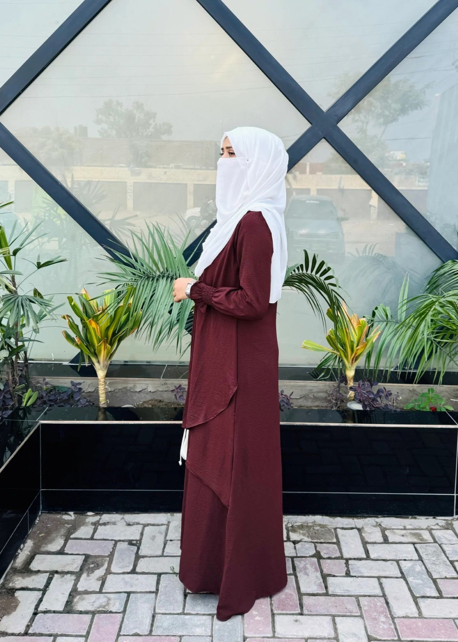 polyester Abaya in Wine