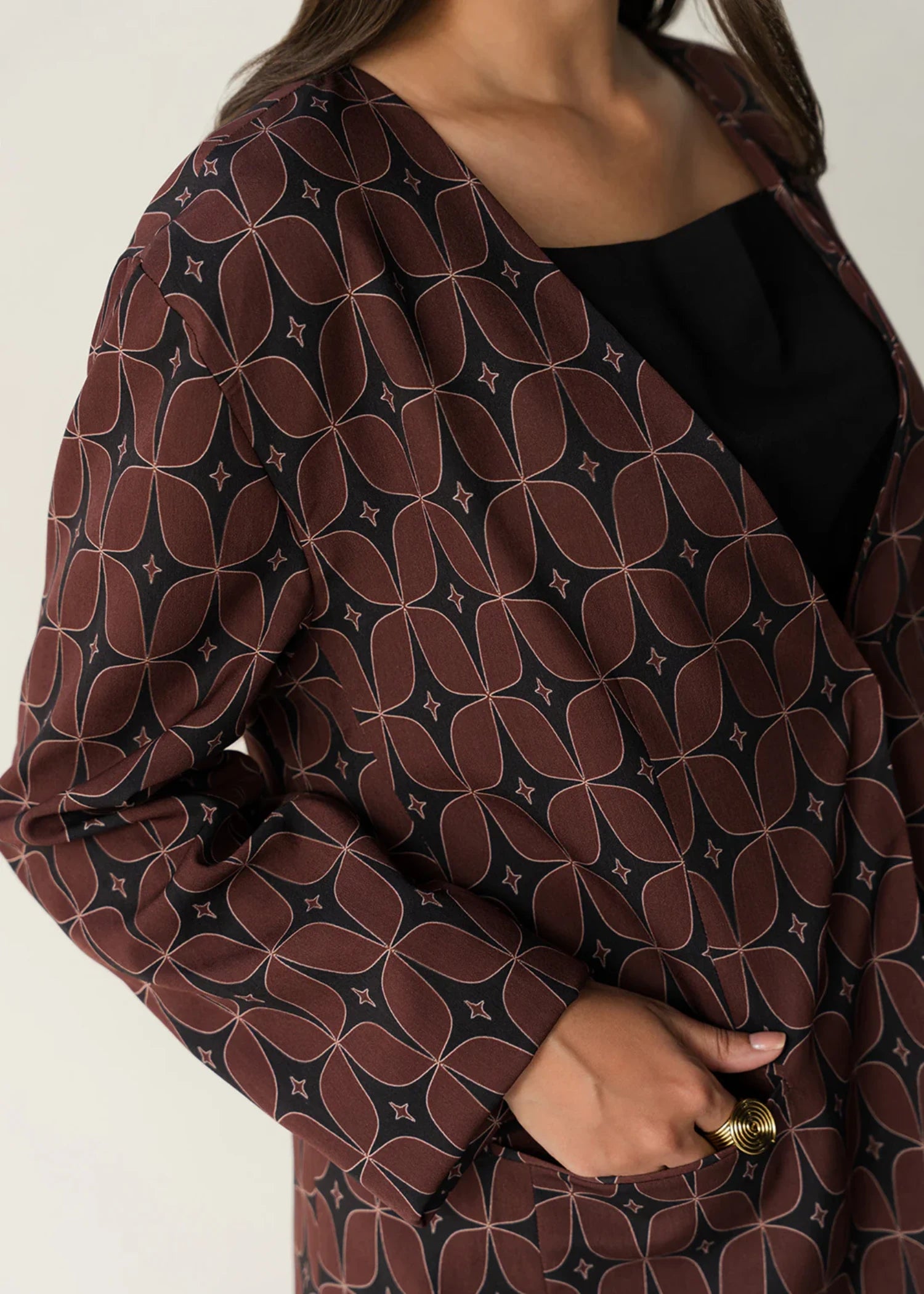 crepe Blazer in Brown