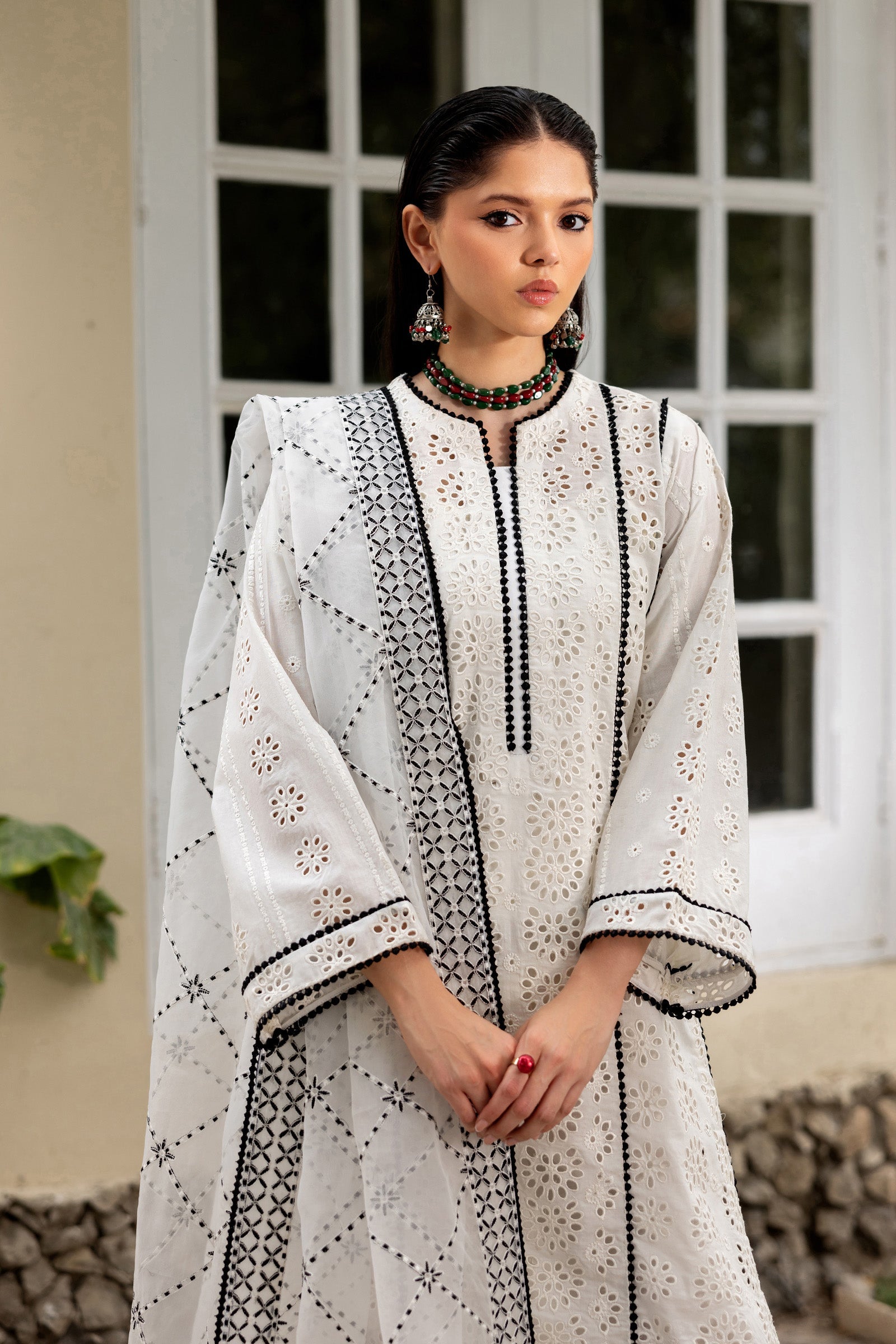 Summer Lawn – Linnea