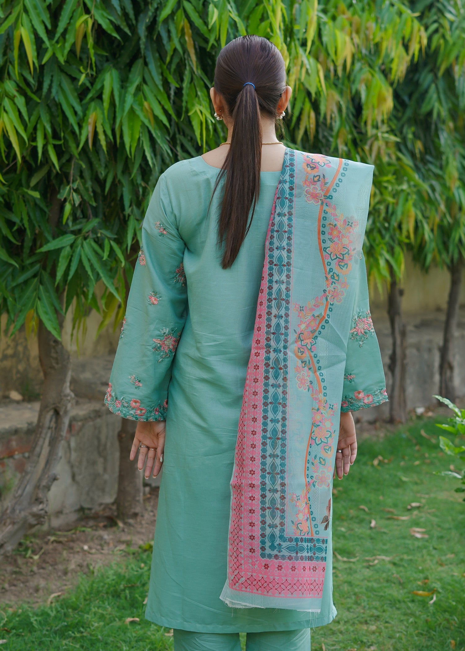 swiss lawn Kurta Set in Turquoise