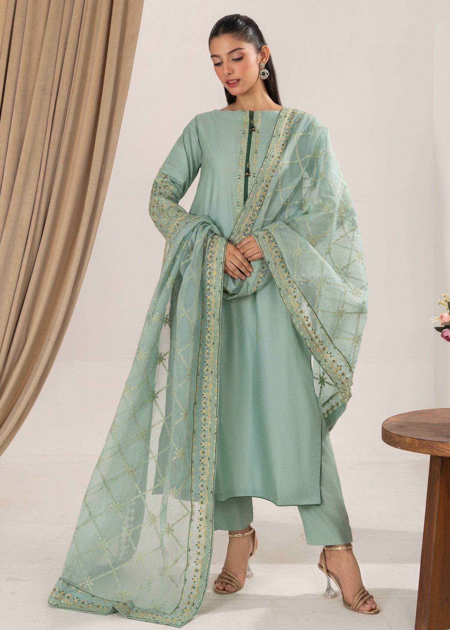 chambray Kurta Set in Moss green