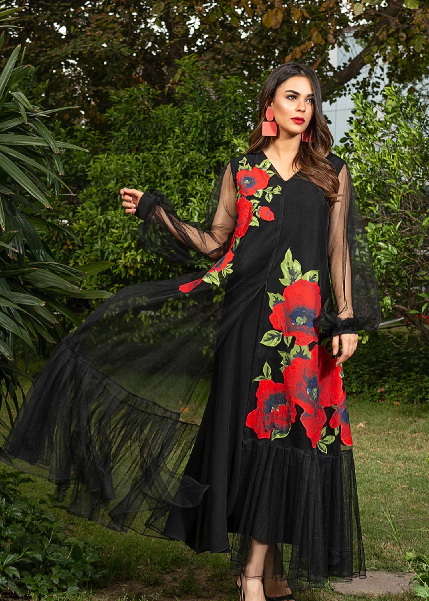 georgette Maxi in Black