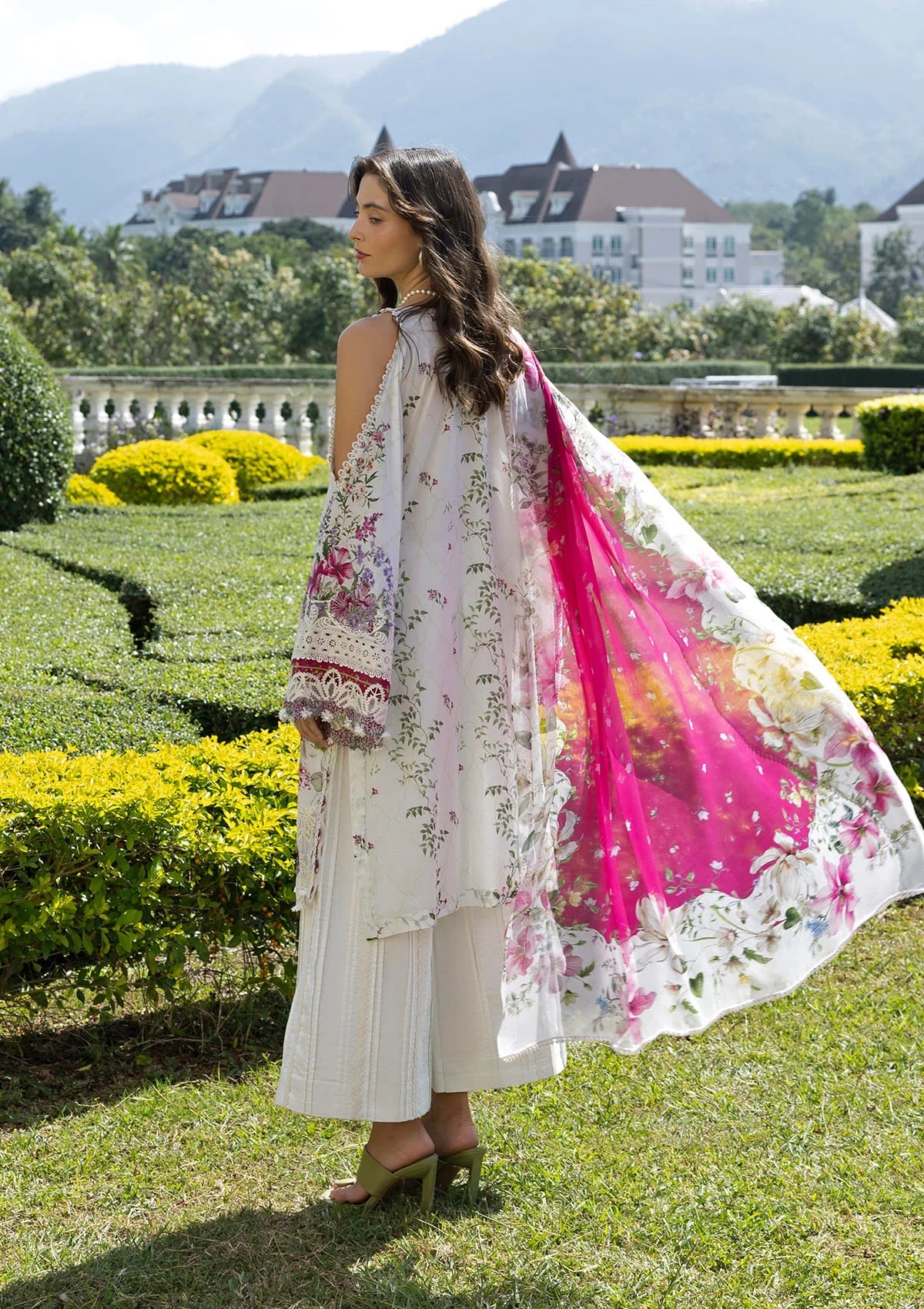 Signature Embroidered Lawn Prints – ESA-1A DUCHESS