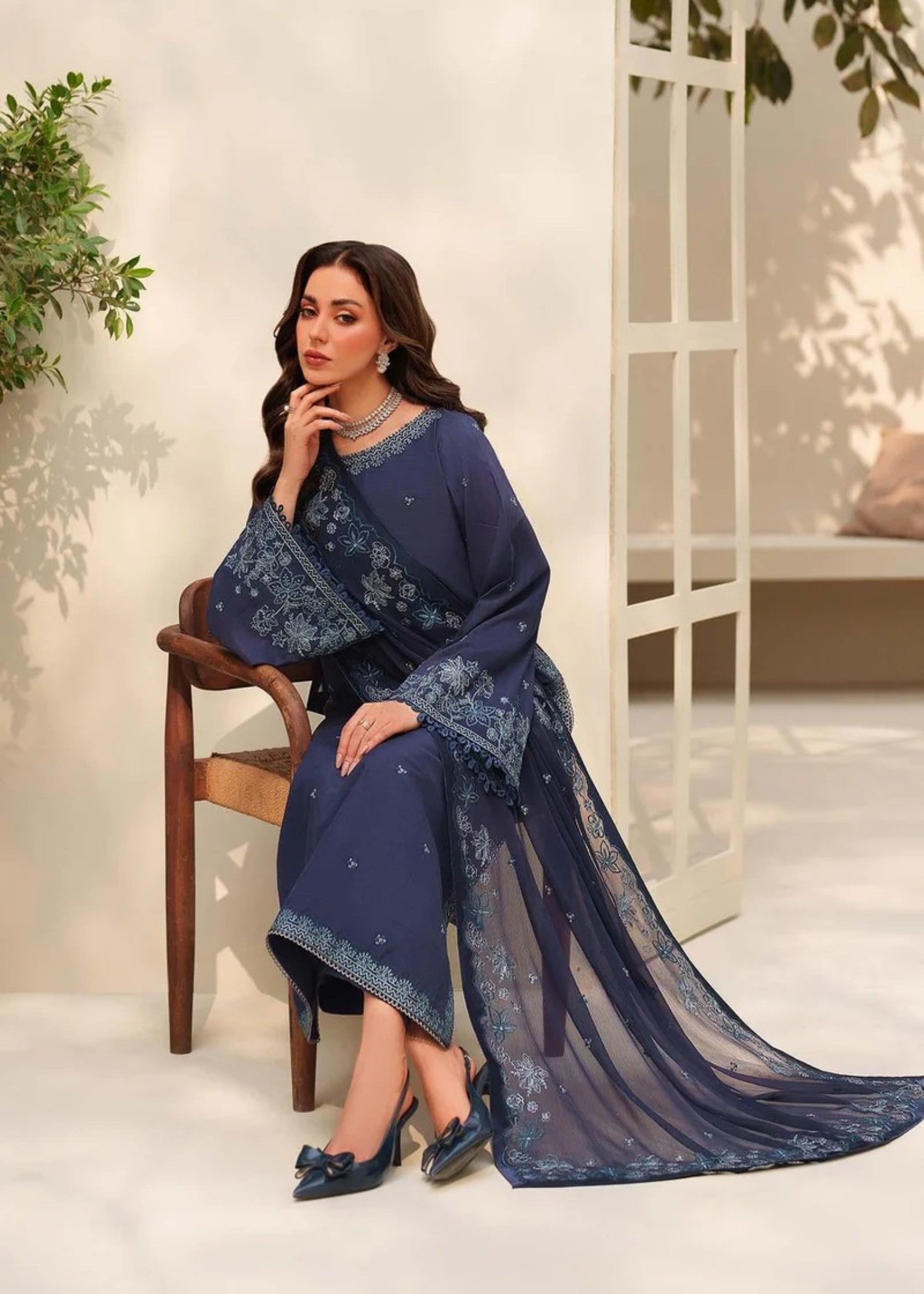 raw silk Maxi in Dark blue