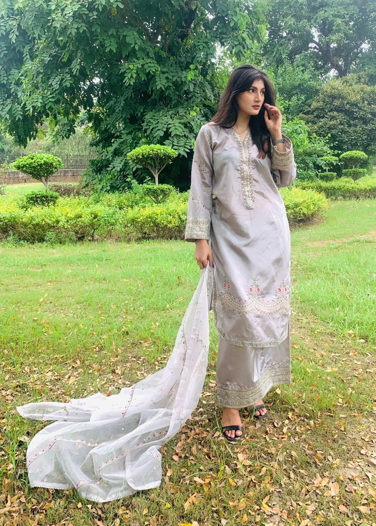 tussar silk Kurta Set in Pastel grey