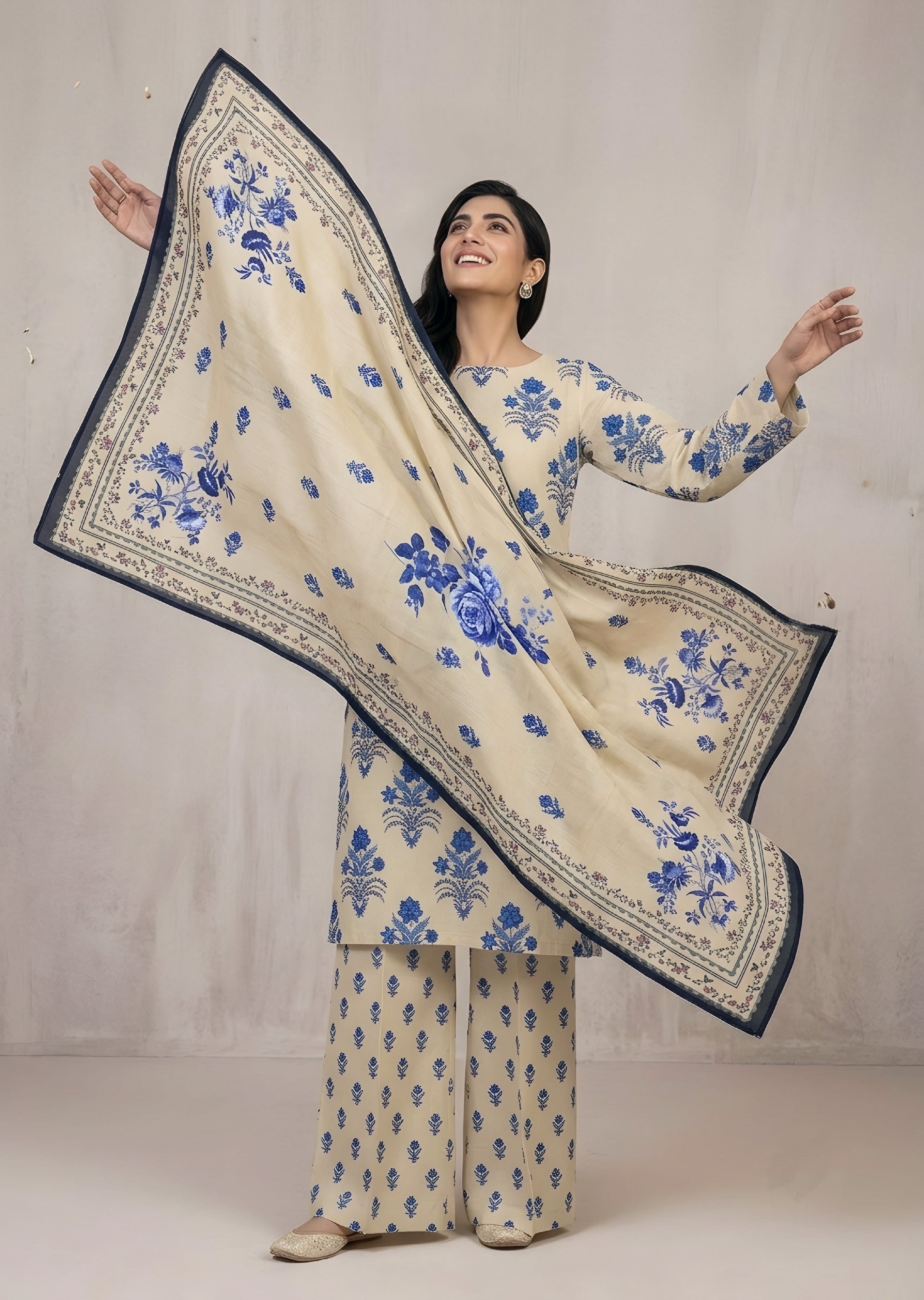 slub linen Unstitched in Cream, royal blue