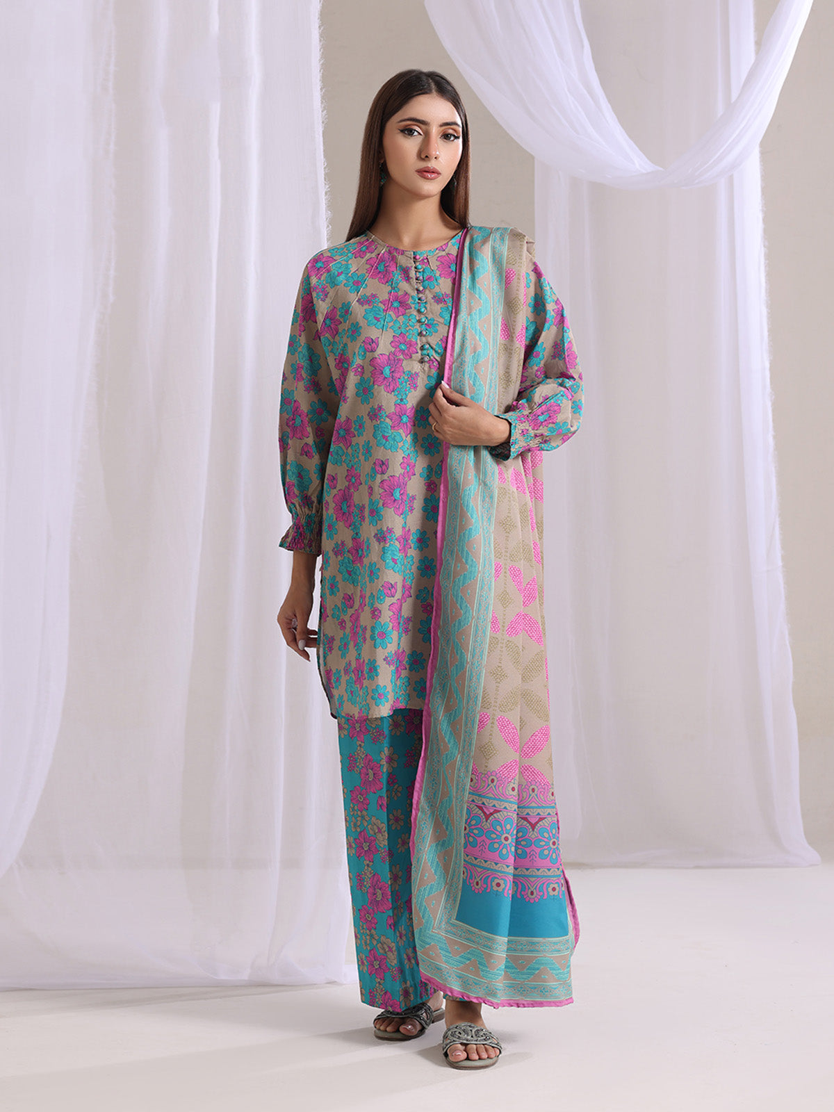 ribbed lawn Kurta Set in Multi