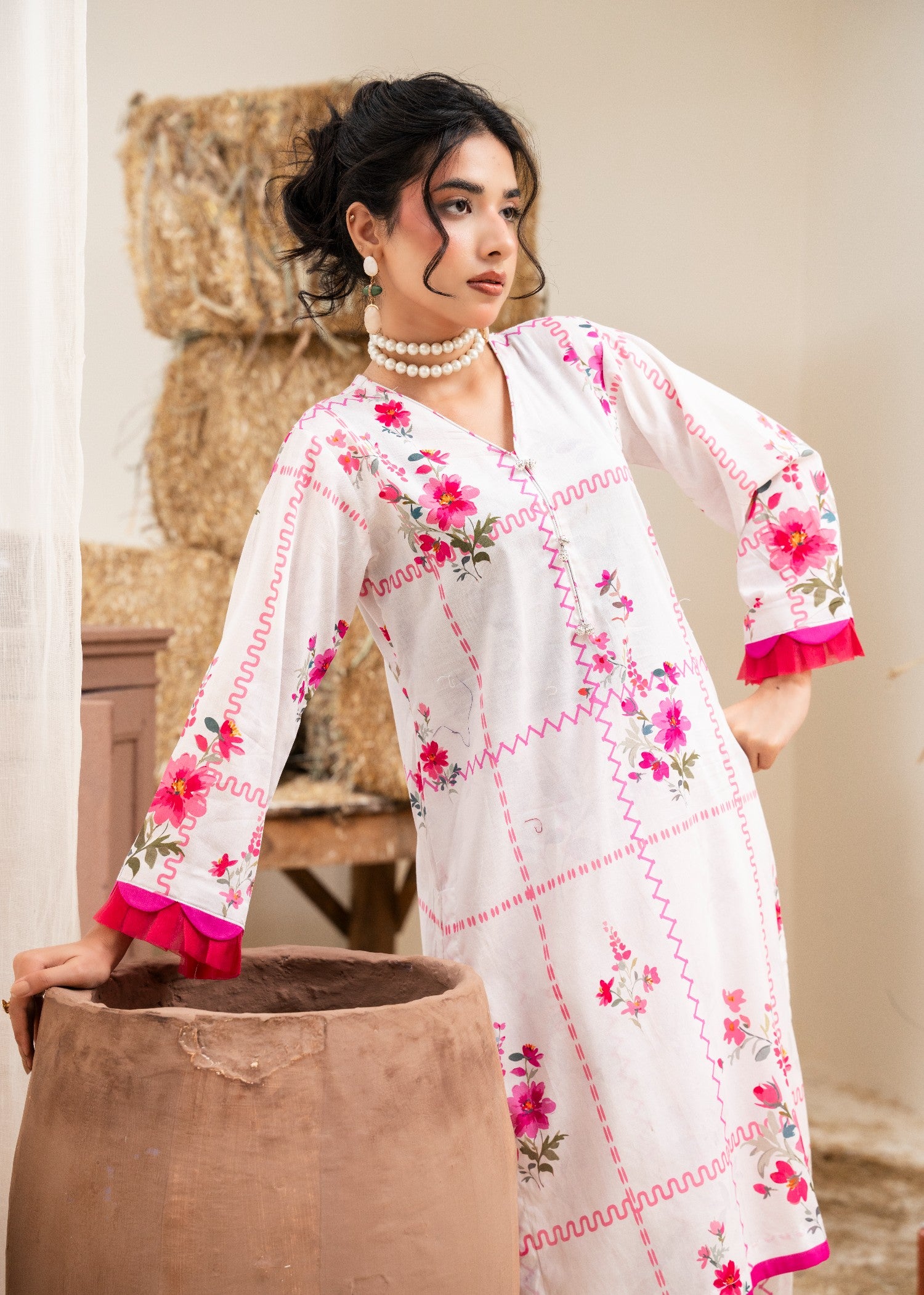 lawn Kurta Set in White, shocking pink