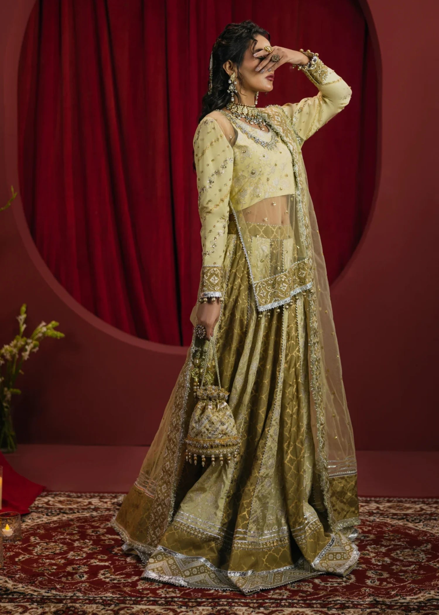 net Unstitched in Pale yellow