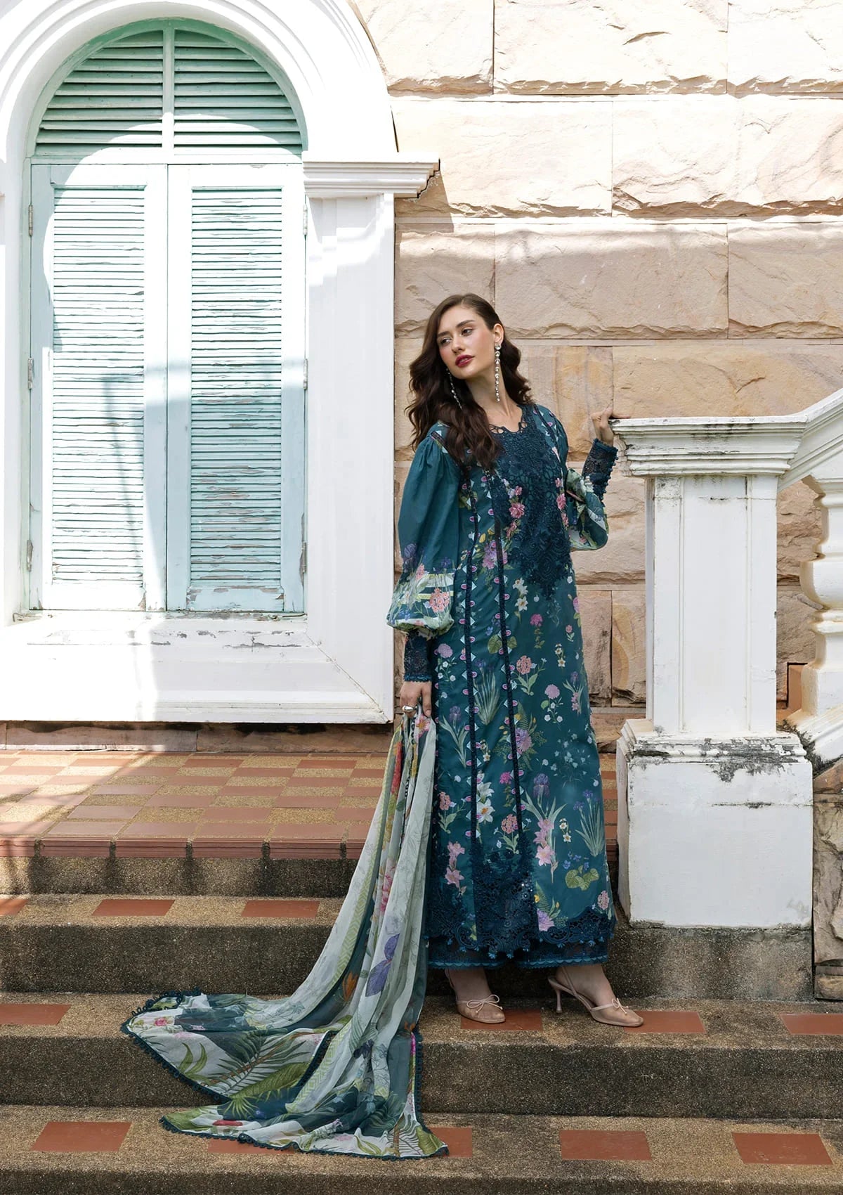 Signature Embroidered Lawn Prints – ESA-5A OCEANA VEIL