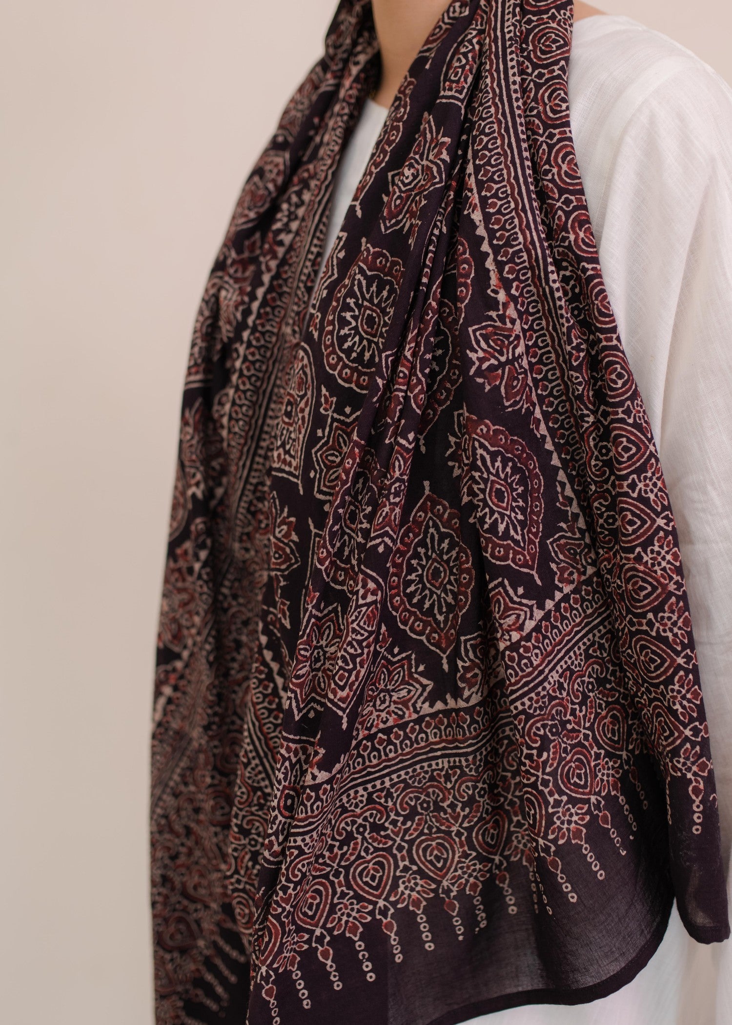 lawn cotton Hijab in Burgundy