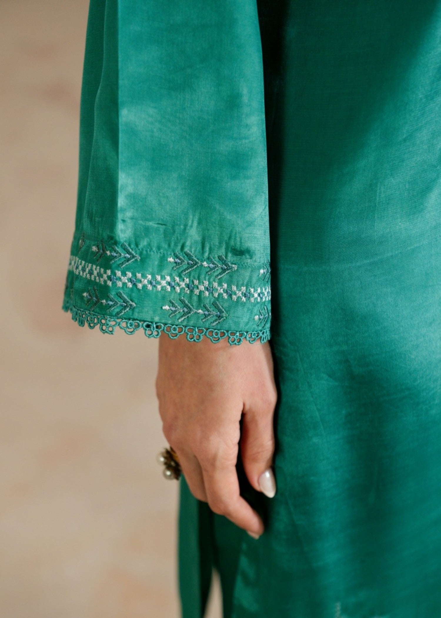 crepe silk Kurta Set in Teal