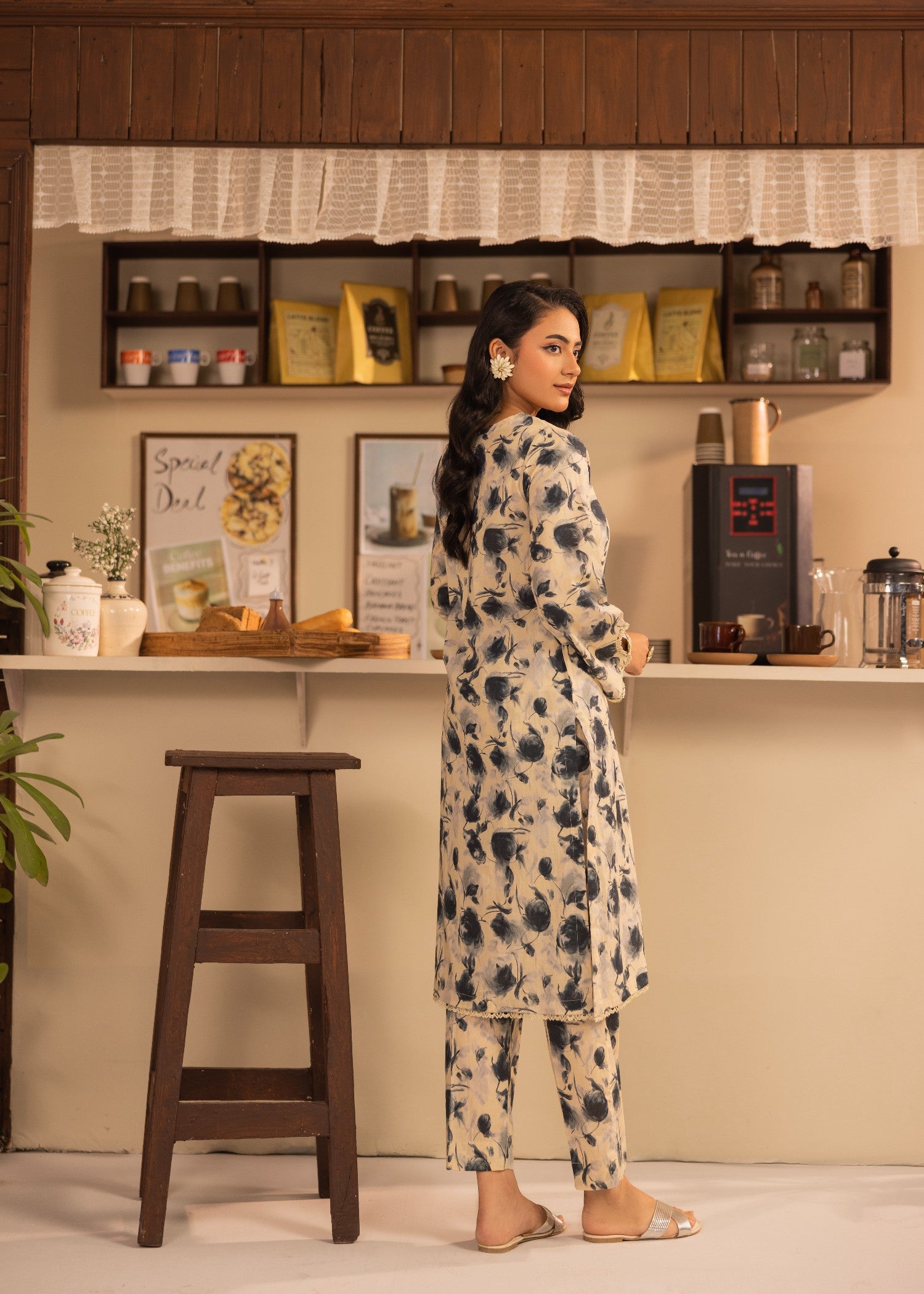 lawn Co Ord Sets in Ivory, ebony