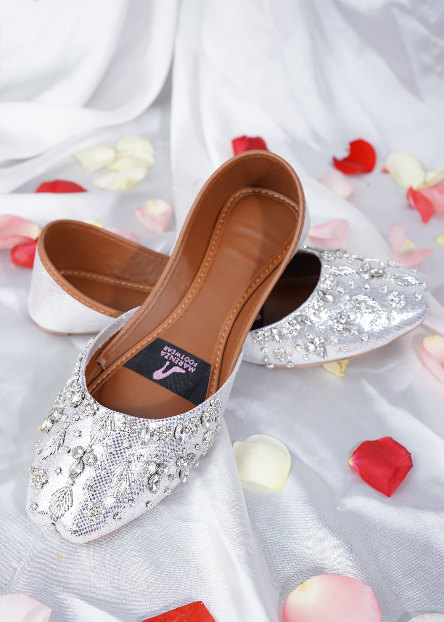 Khussa in Silver by - High Quality Women Khussa ILO9087