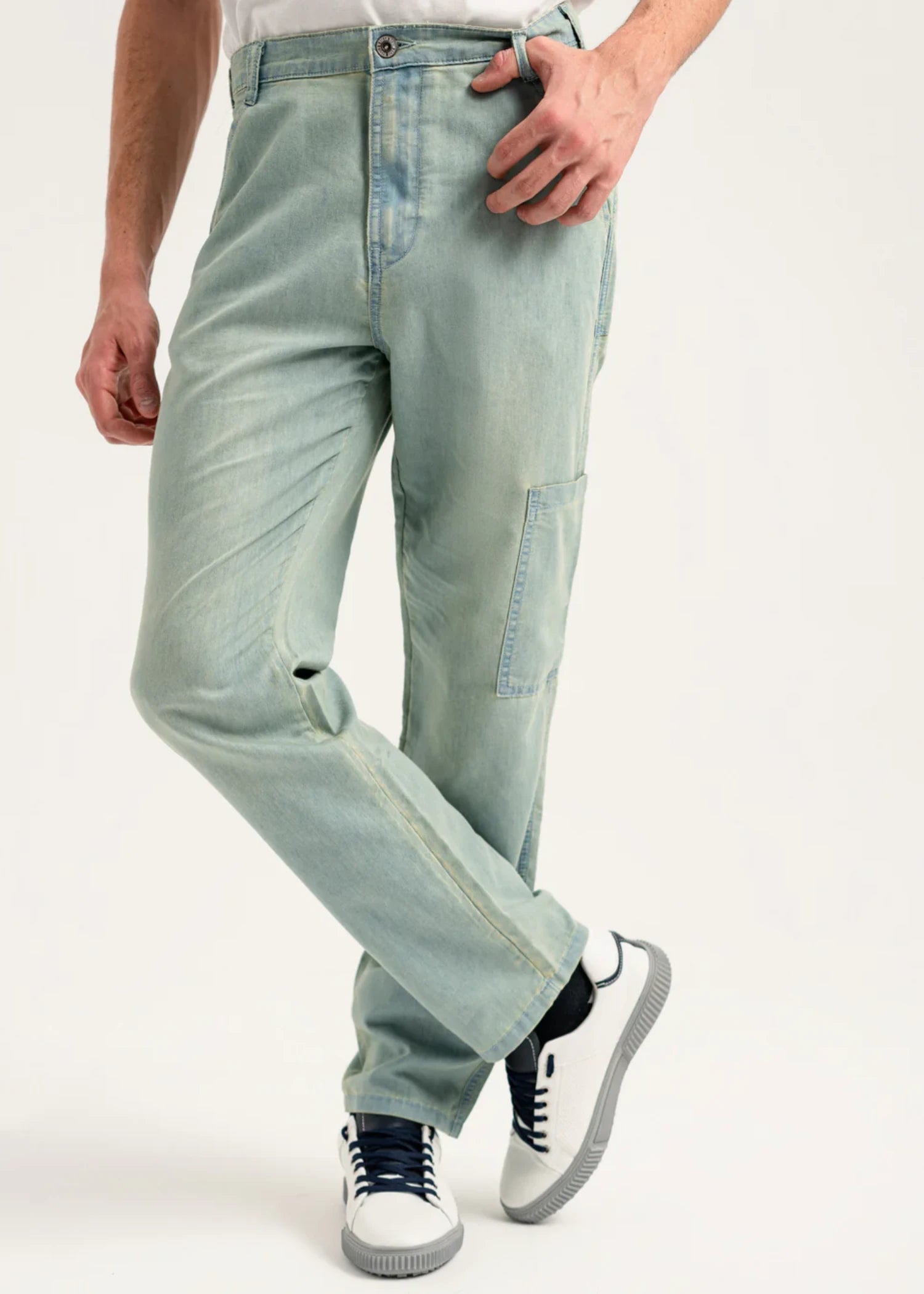 chambray Pants in Ice blue