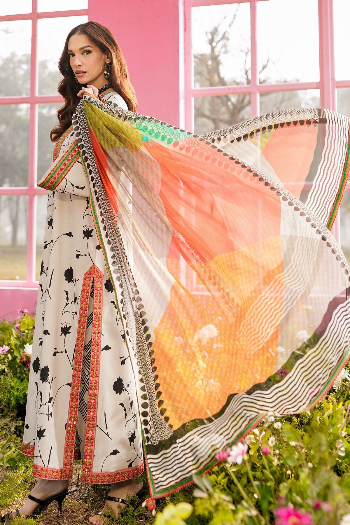 Rang-e-Bahar Lawn – CRB6-02