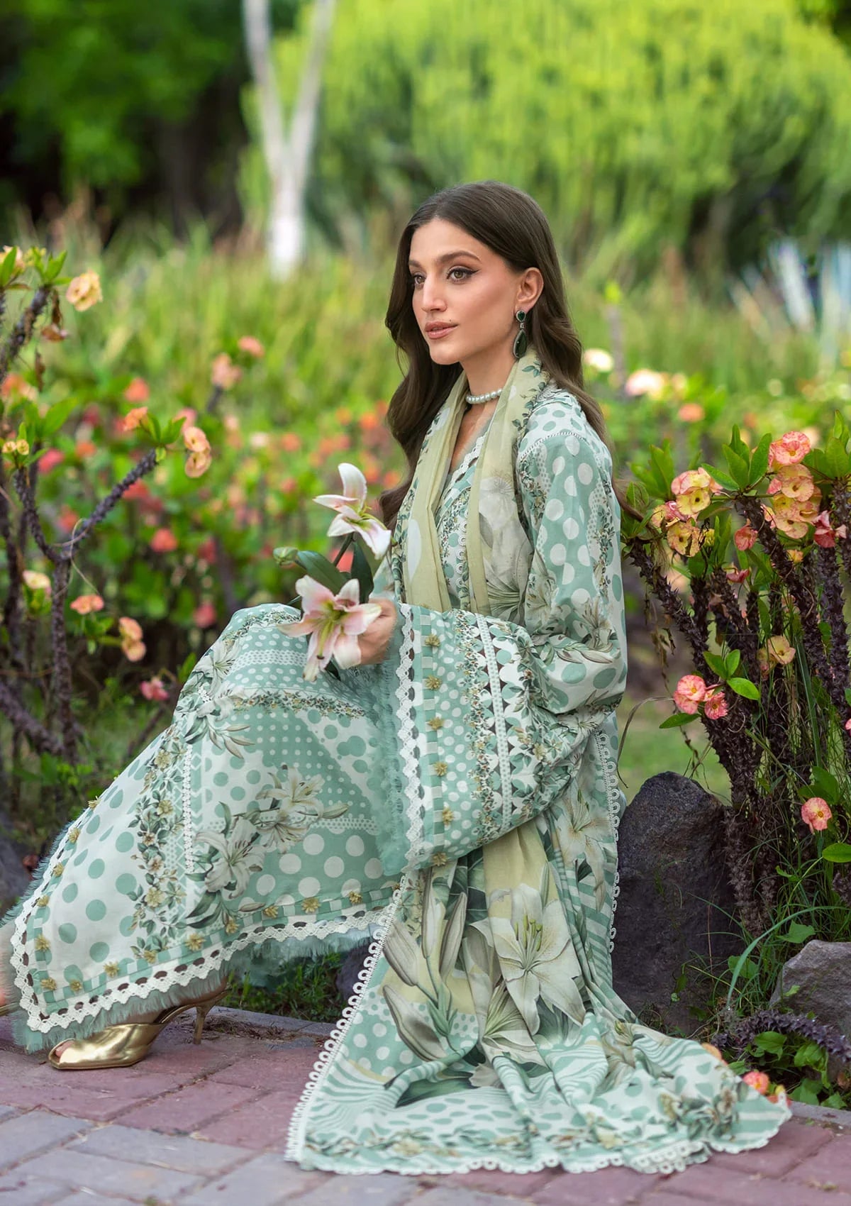 Bridgerton Prints Lawn – EPB-5B CIELA BELLE