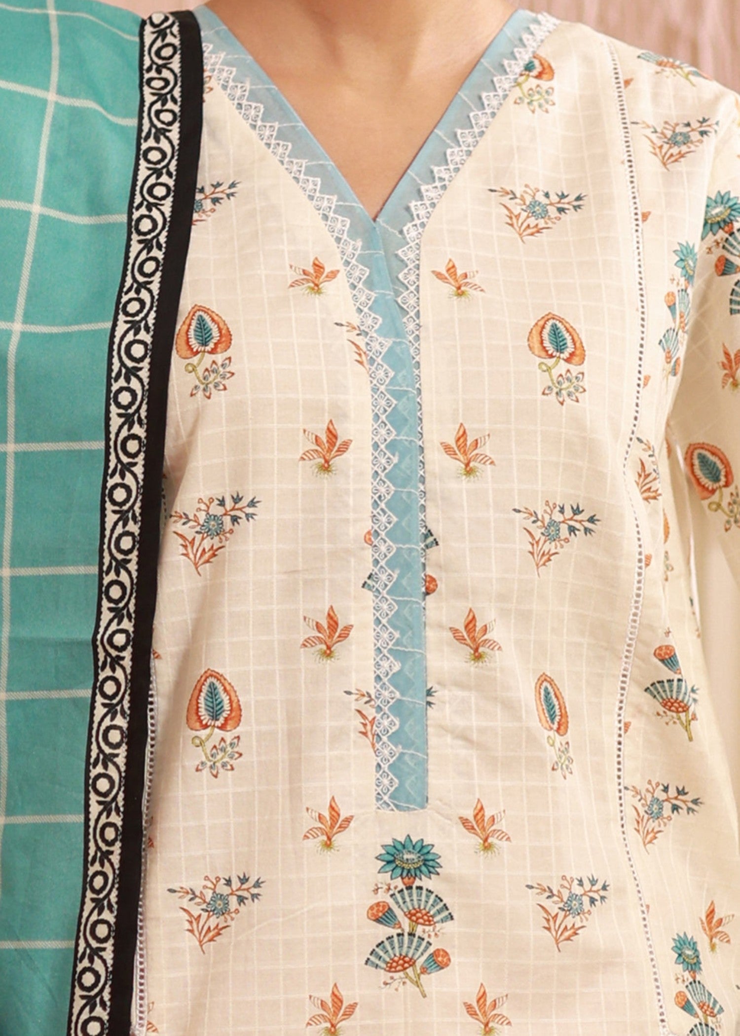 cambric Unstitched in Off-white