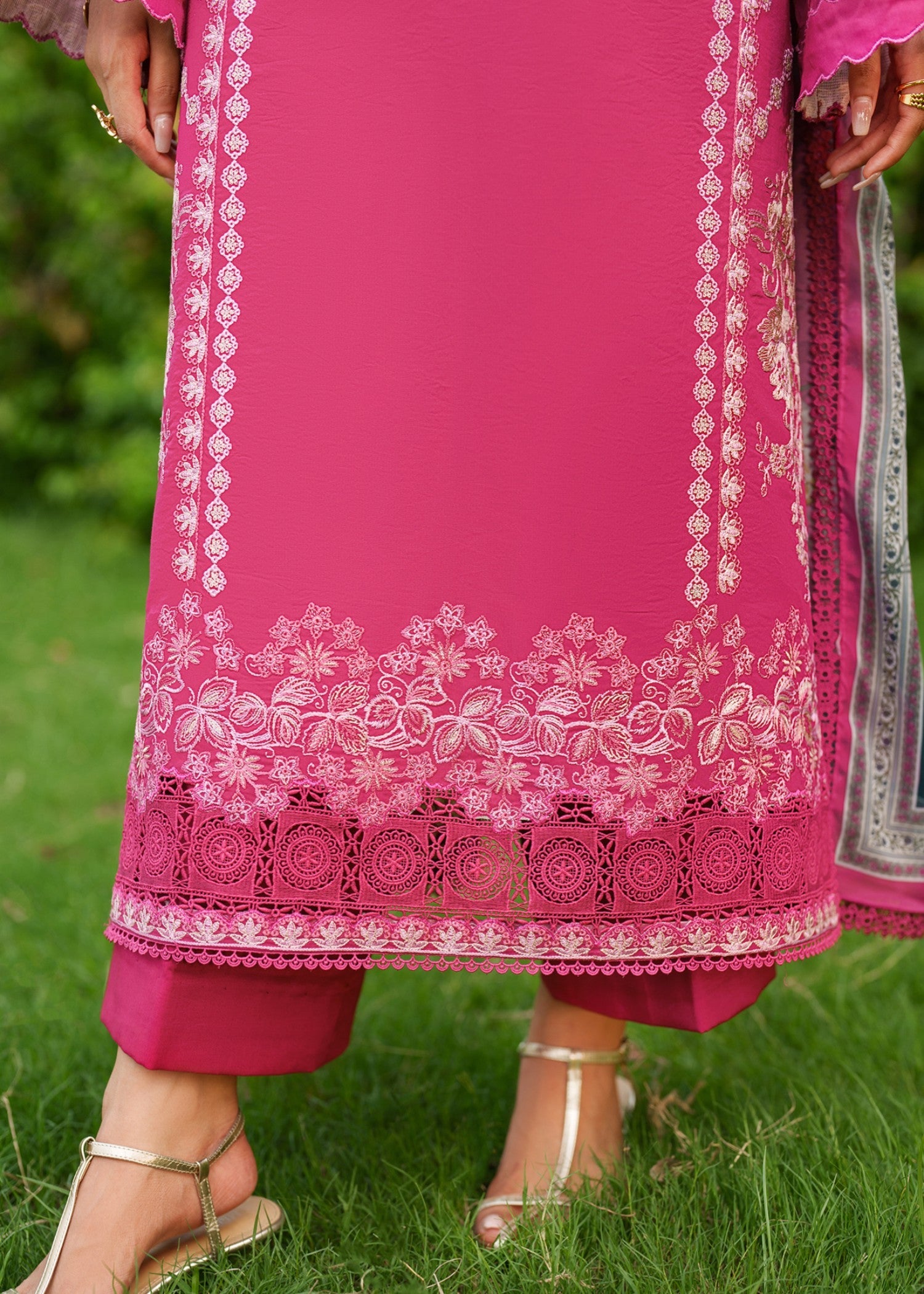 cambric Unstitched in Deep pink