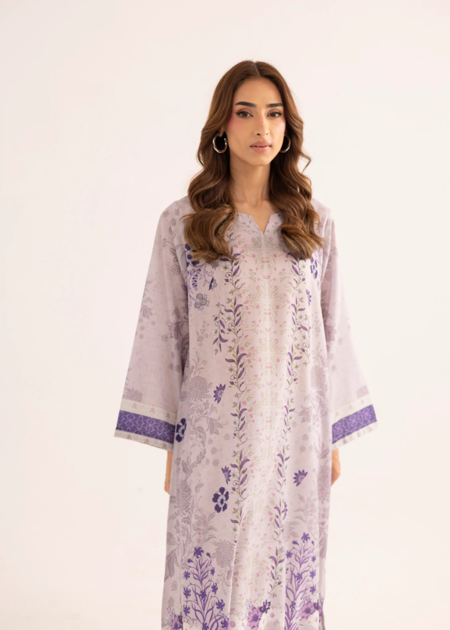 silk finish lawn Kaftan in Lavender grey