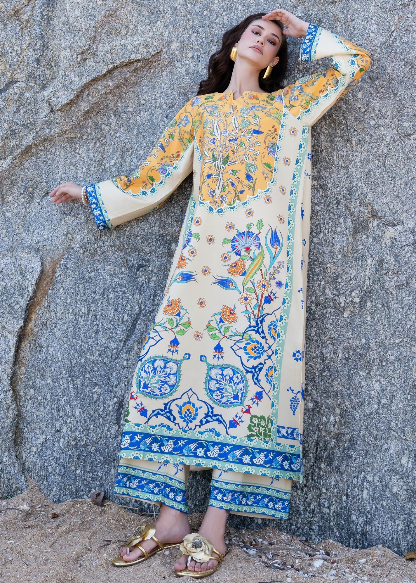 silk grip Kaftan in Multi
