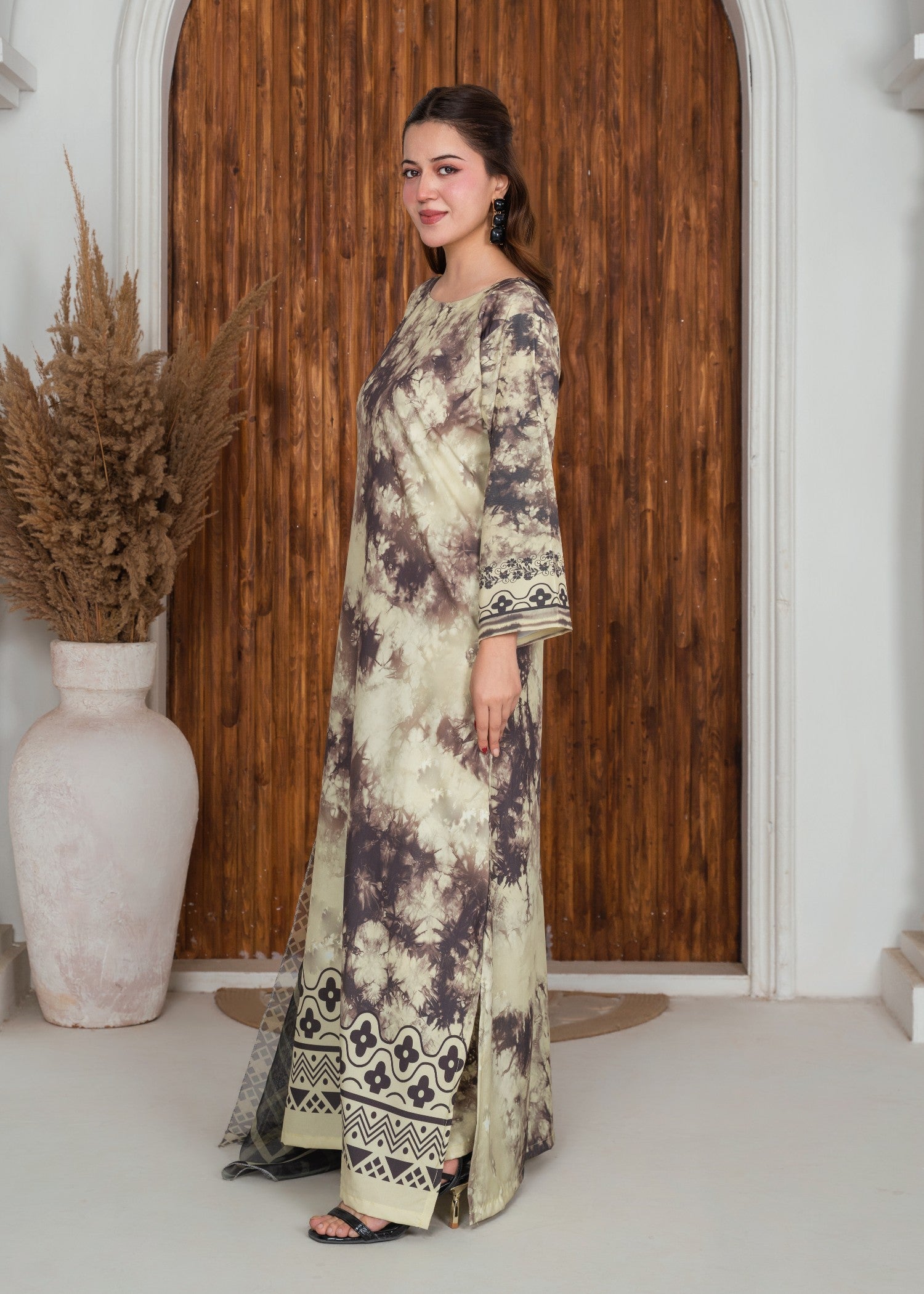 silk crepe Kurta Set in Tea green