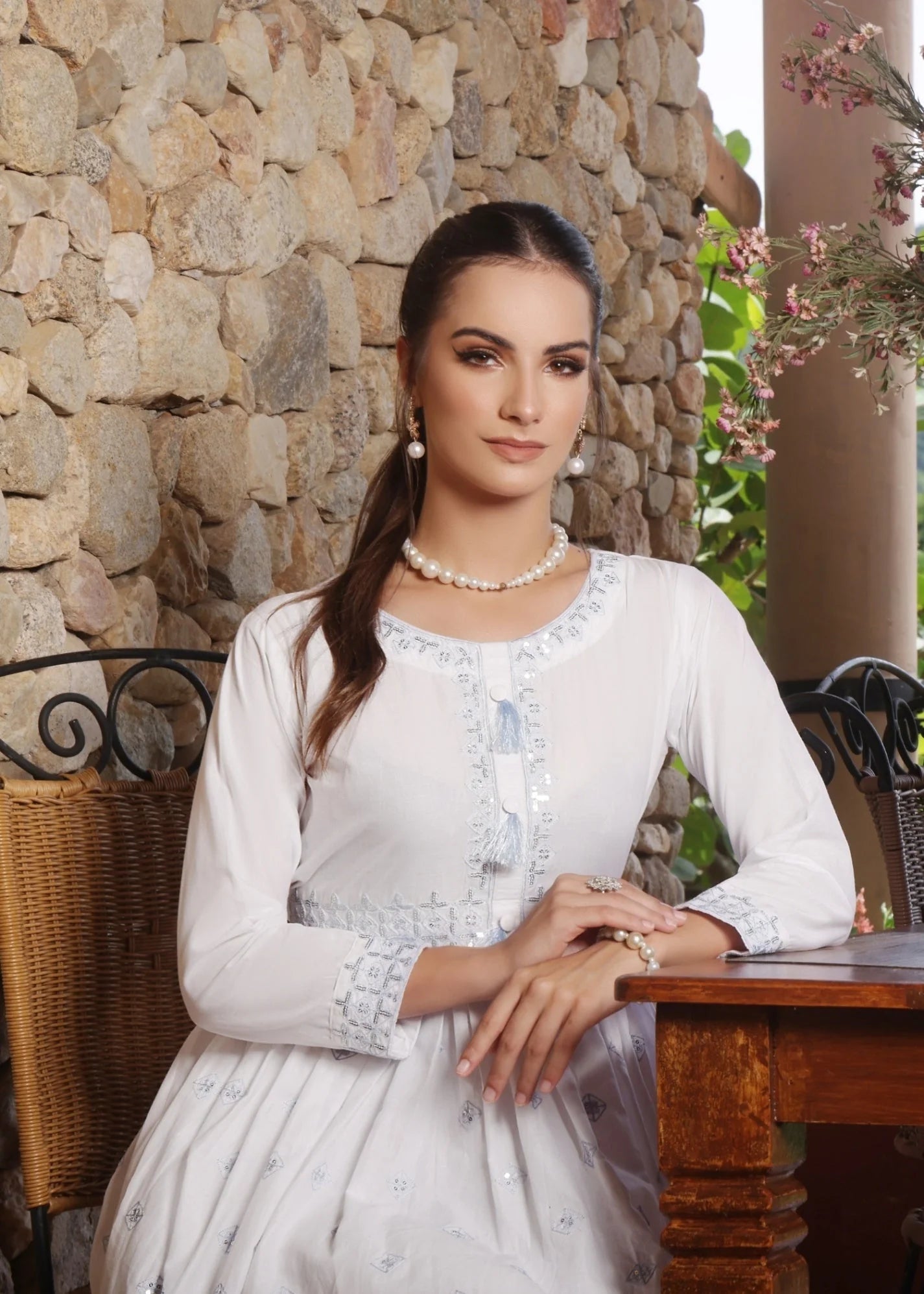 lawn cotton Pishwas in White