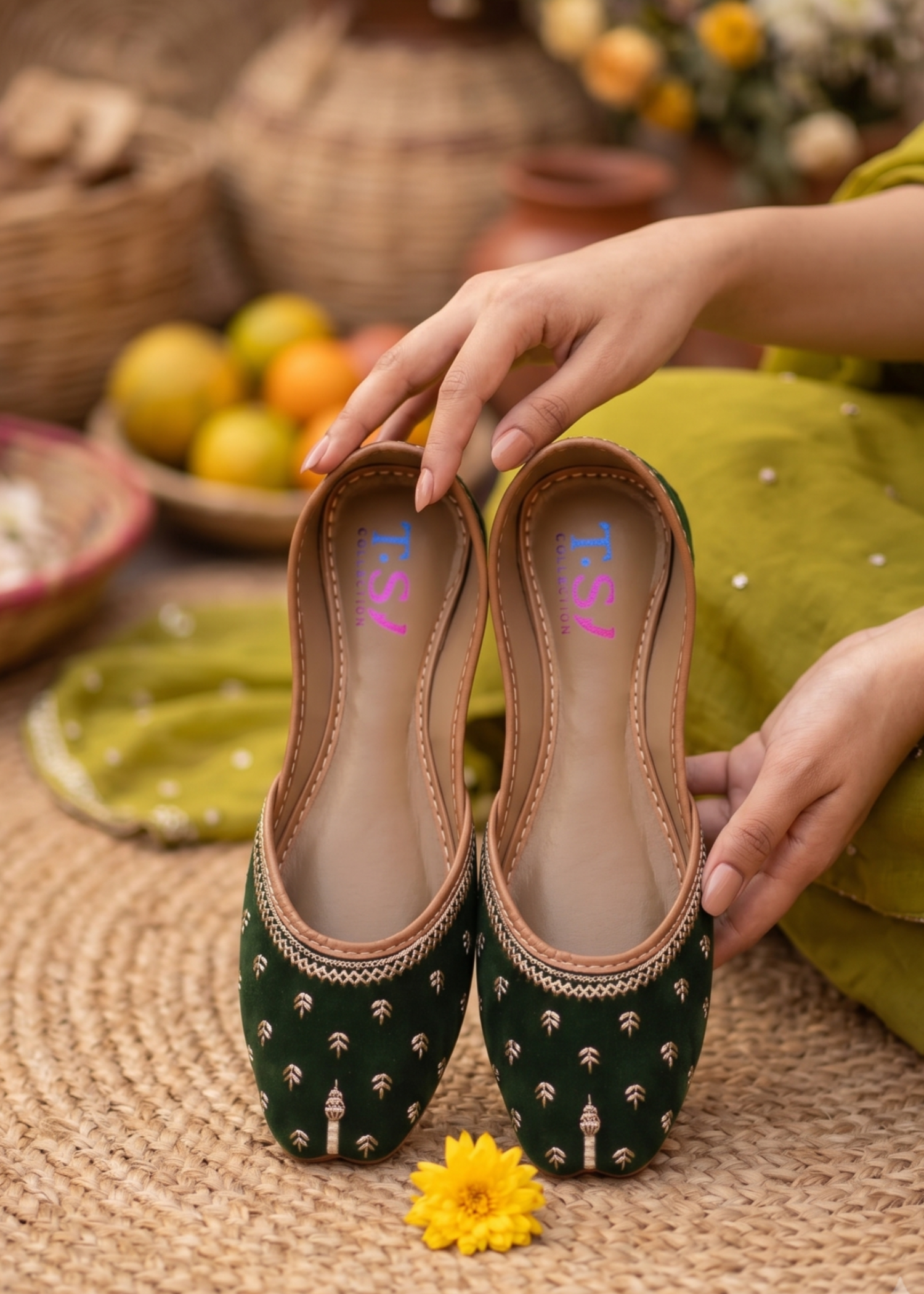 Khussa in Hunter green by - High Quality Women Khussa SEE8686