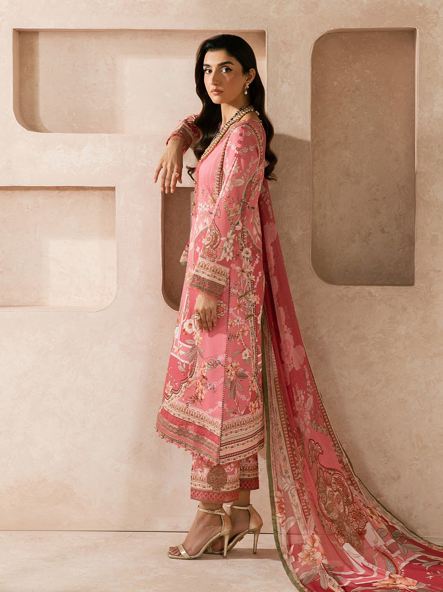 Syra Lawn – Floren