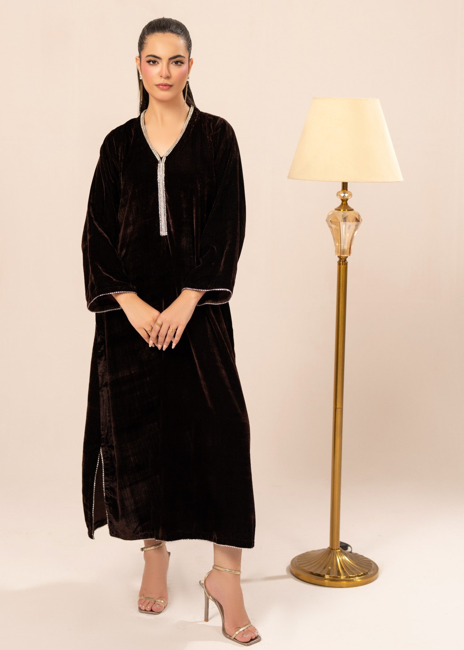 velvet Kaftan in Brown