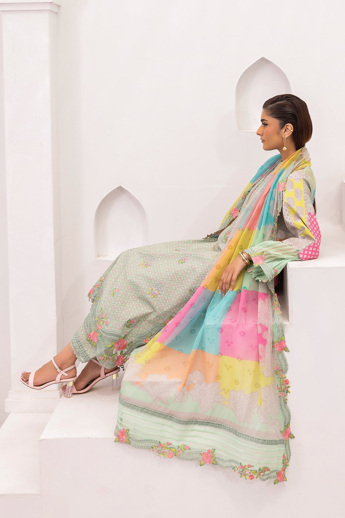 Rang-e-Bahar Lawn – CRB6-19