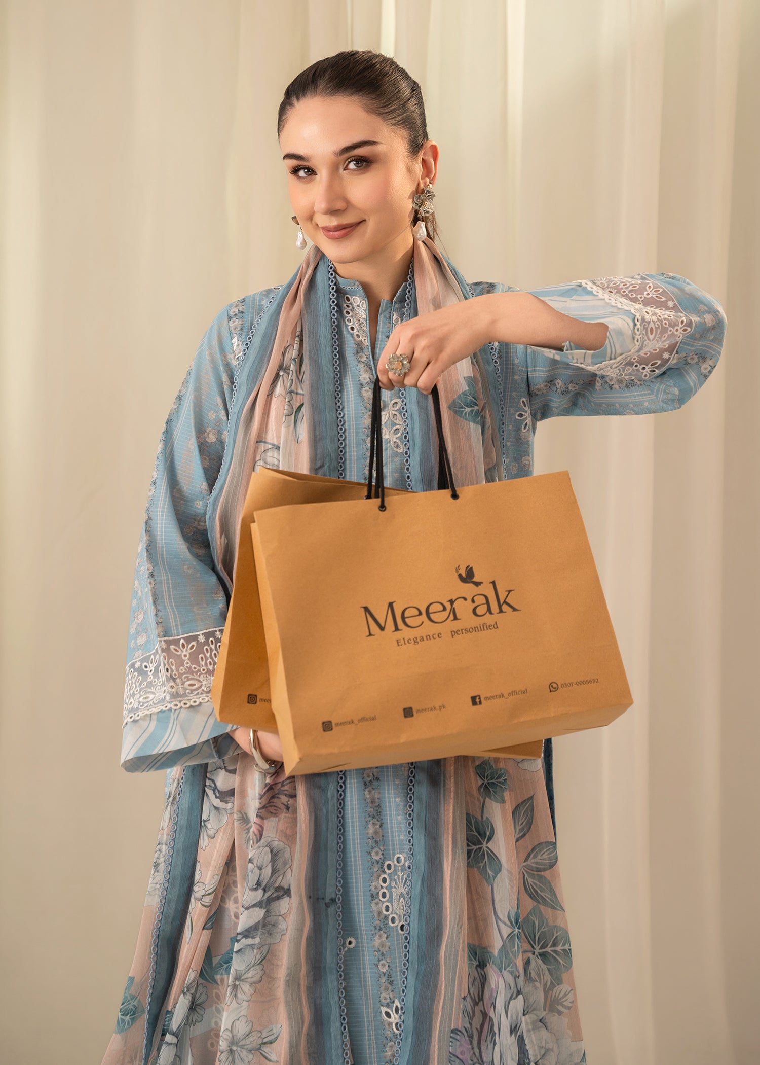 lawn Kurta Set in Sky